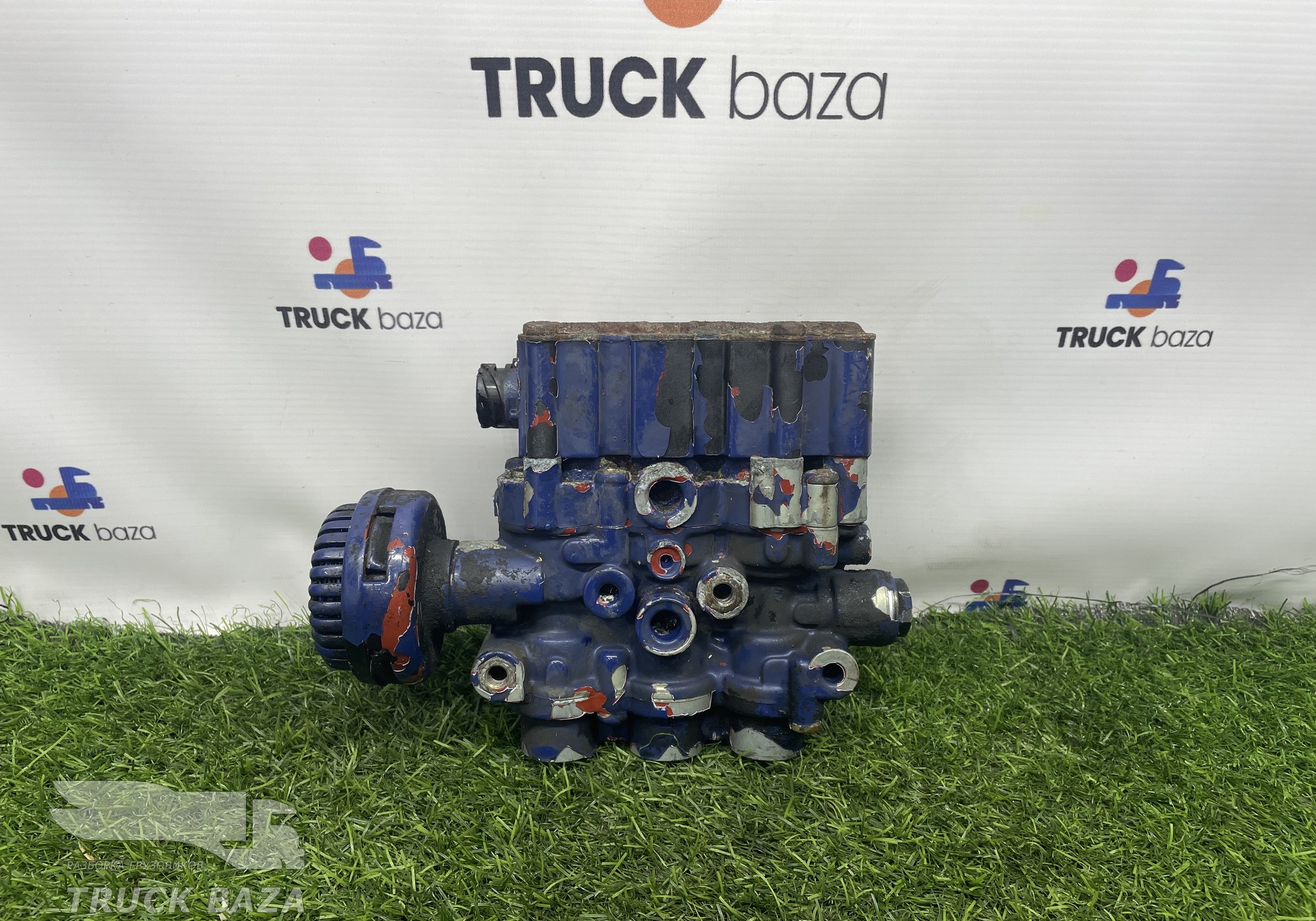 4729000630 Кран уровня пола главный