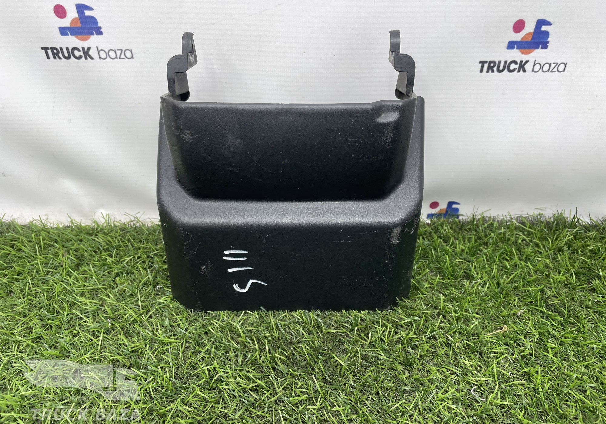 2292801 Кожух рулевой колонки