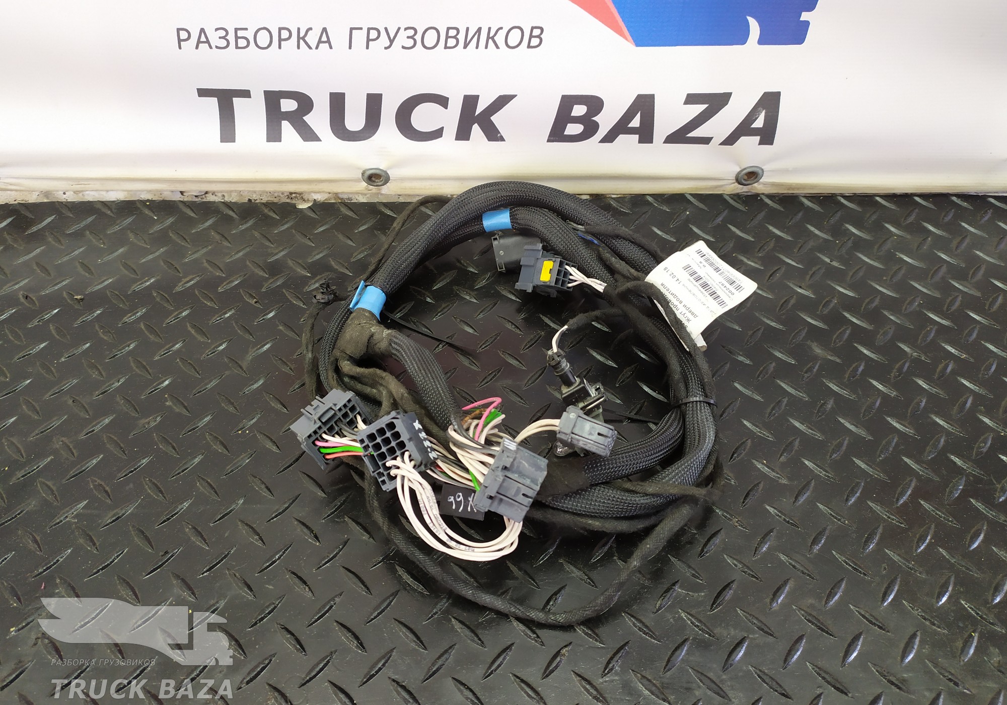 5490407123020 Проводка двери левой для Mercedes-Benz Axor II (с 2004 по 2010)