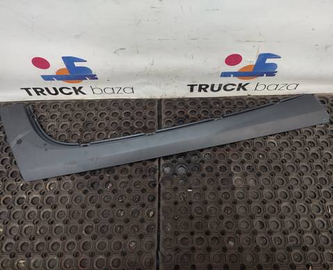 9606902170 Молдинг ветрового стекла левый для КАМАЗ 54901