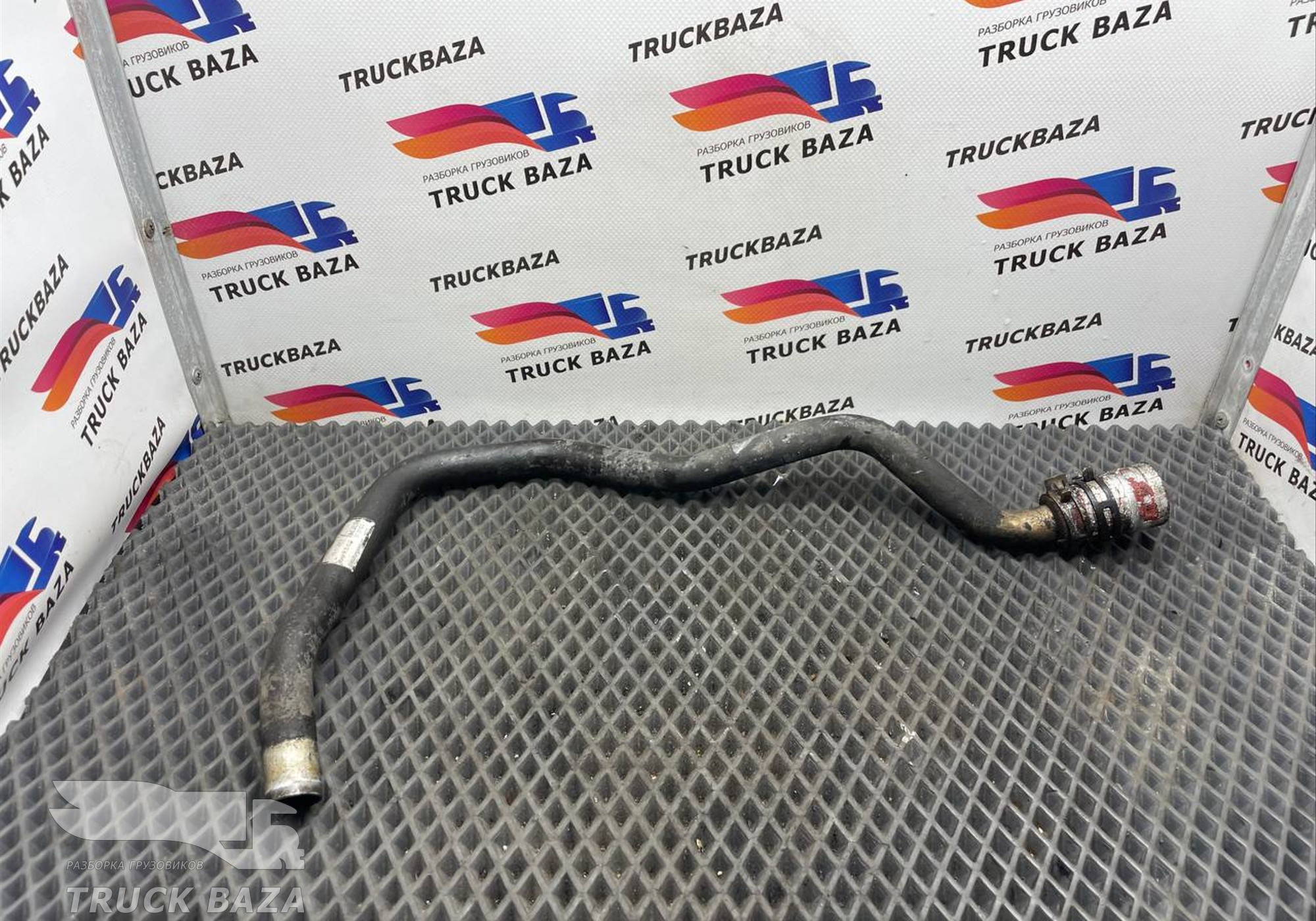 51018025877 Трубопровод отвода воздуха для Man TGX II (с 2012)