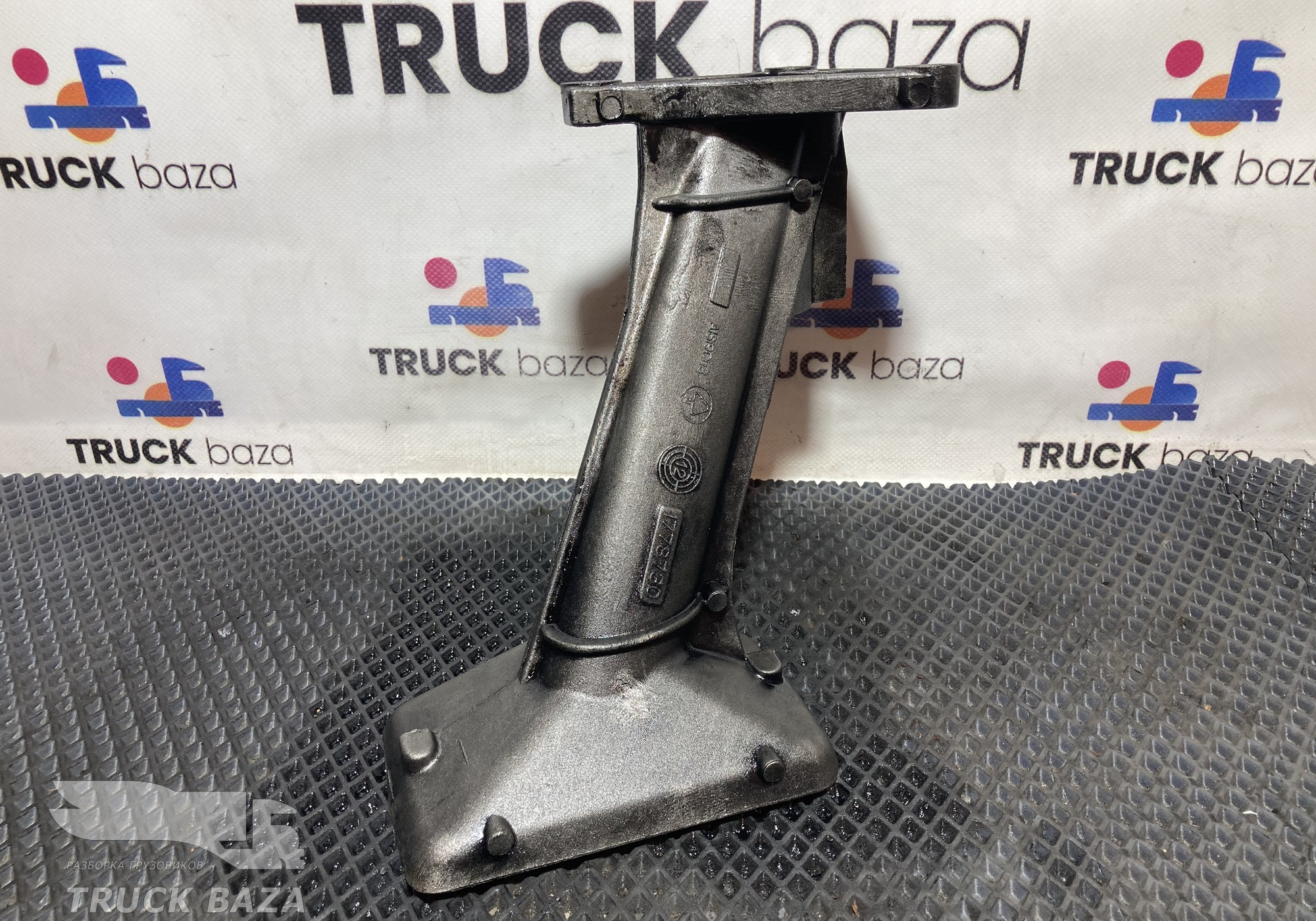 1778730 Крышка маслозаборника для Daf XF105 (с 2005)