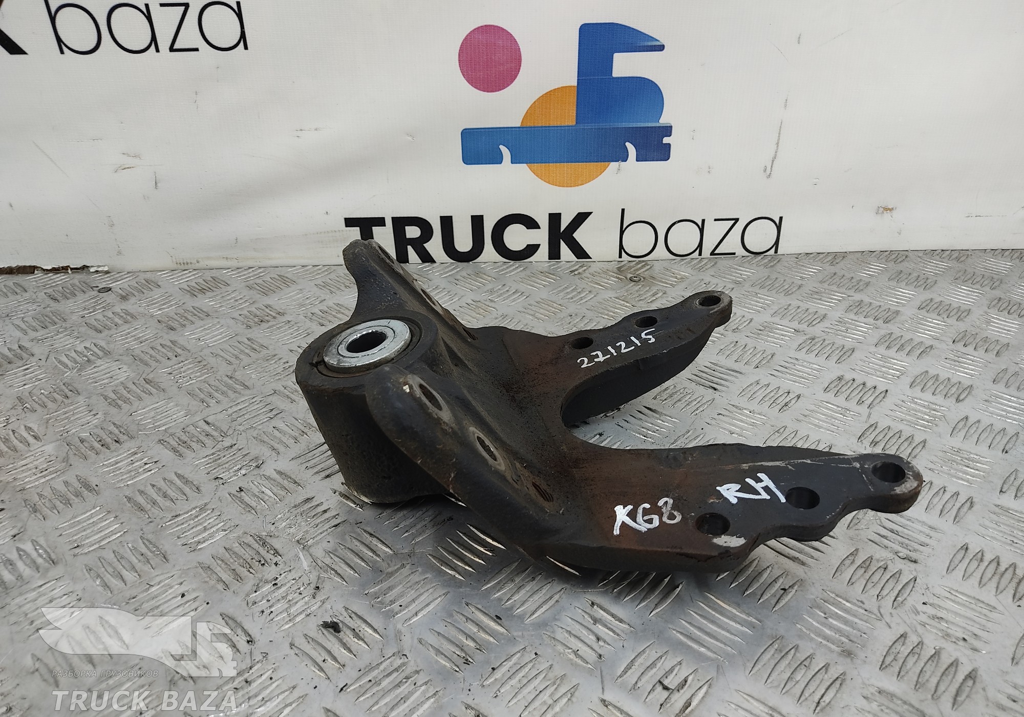 54901290244620 Кронштейн передней рессоры правый для КАМАЗ 54901