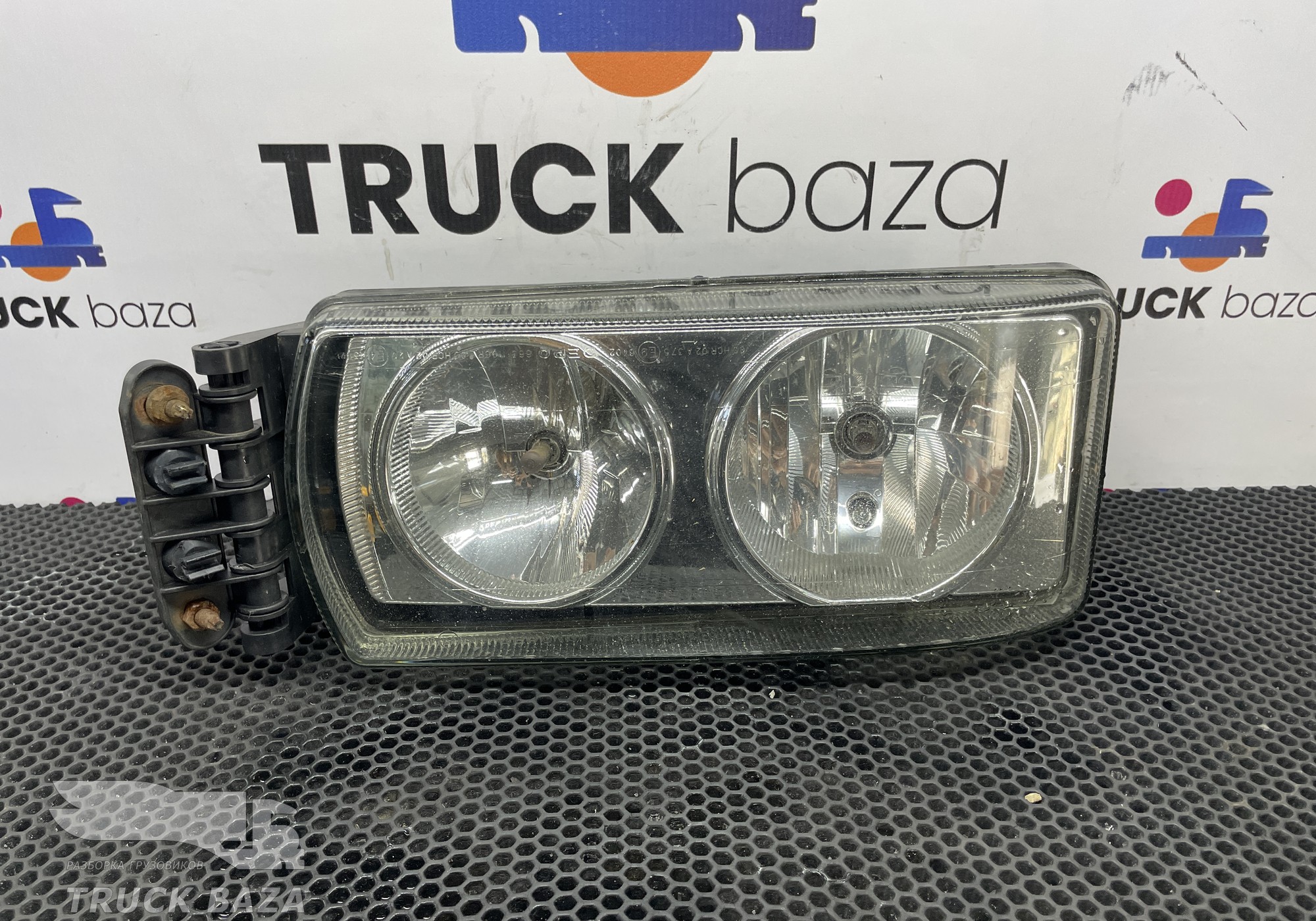 504238213 Фара левая для Iveco