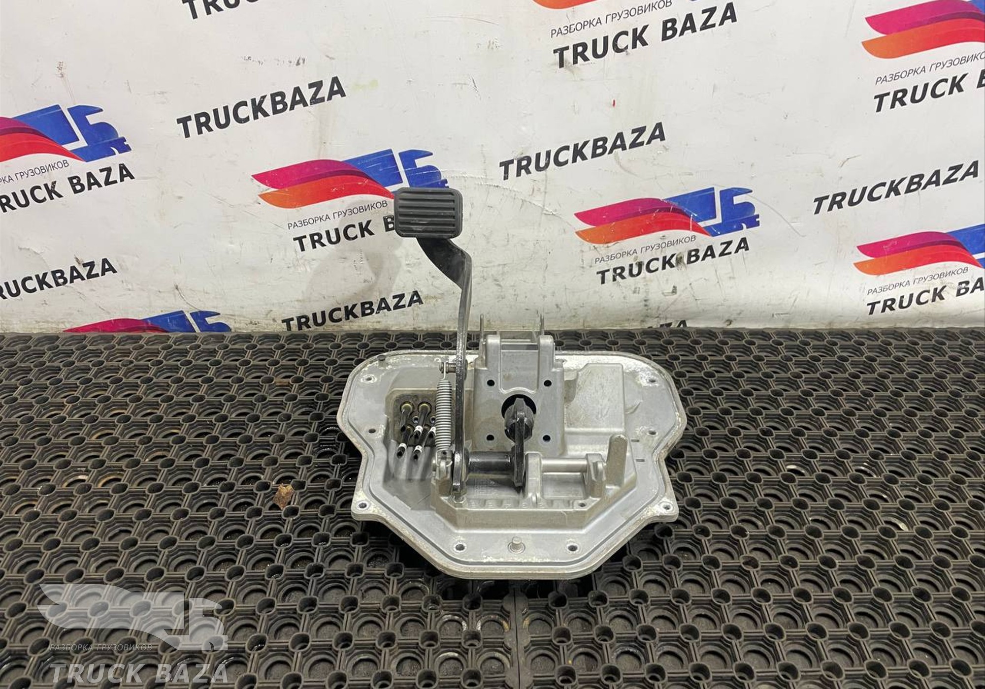 1845530 Блок педалей для Daf XF106 (с 2012)