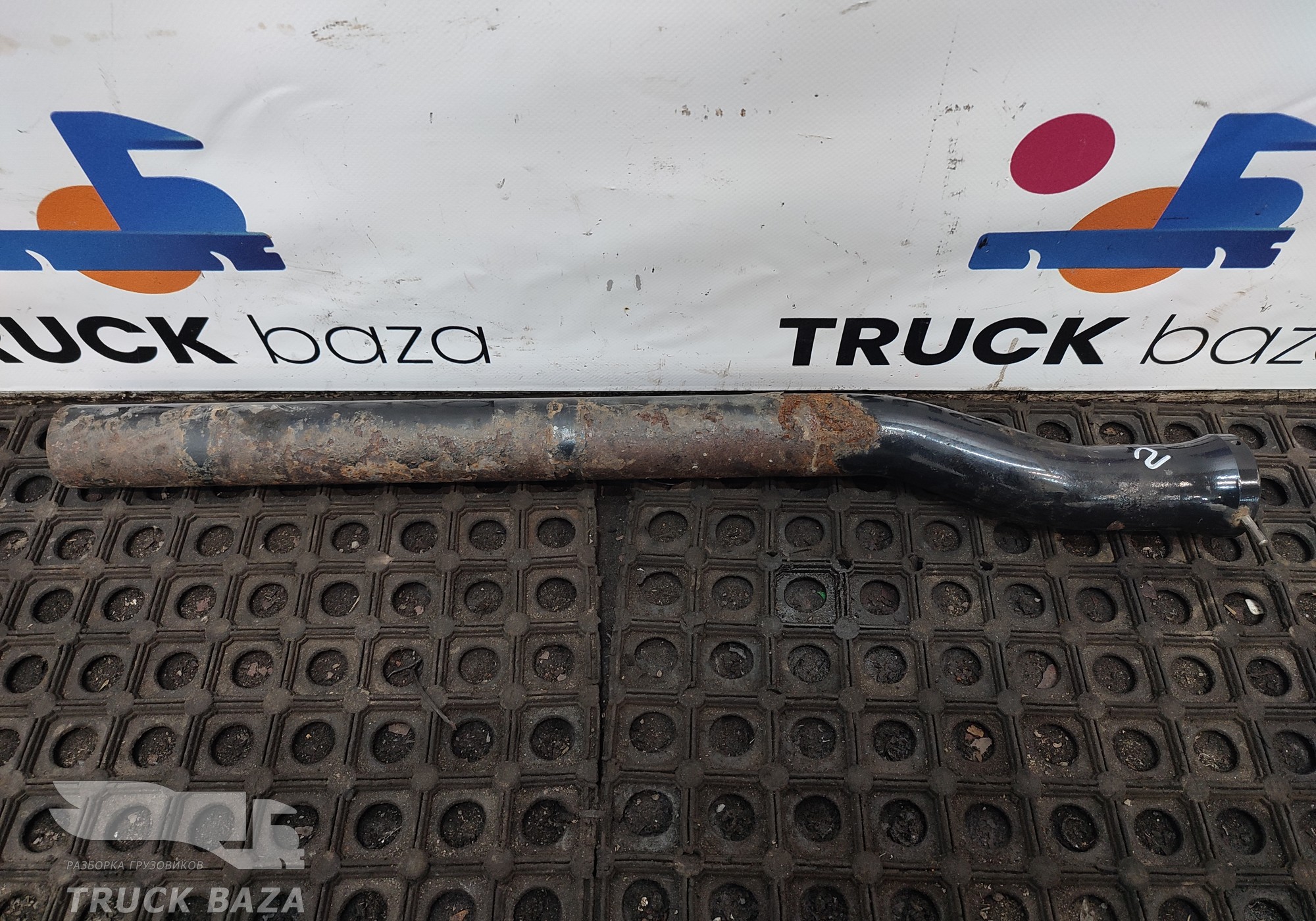 81664206033 Кронштейн крыла заднего правый для Man TGS II (с 2012)