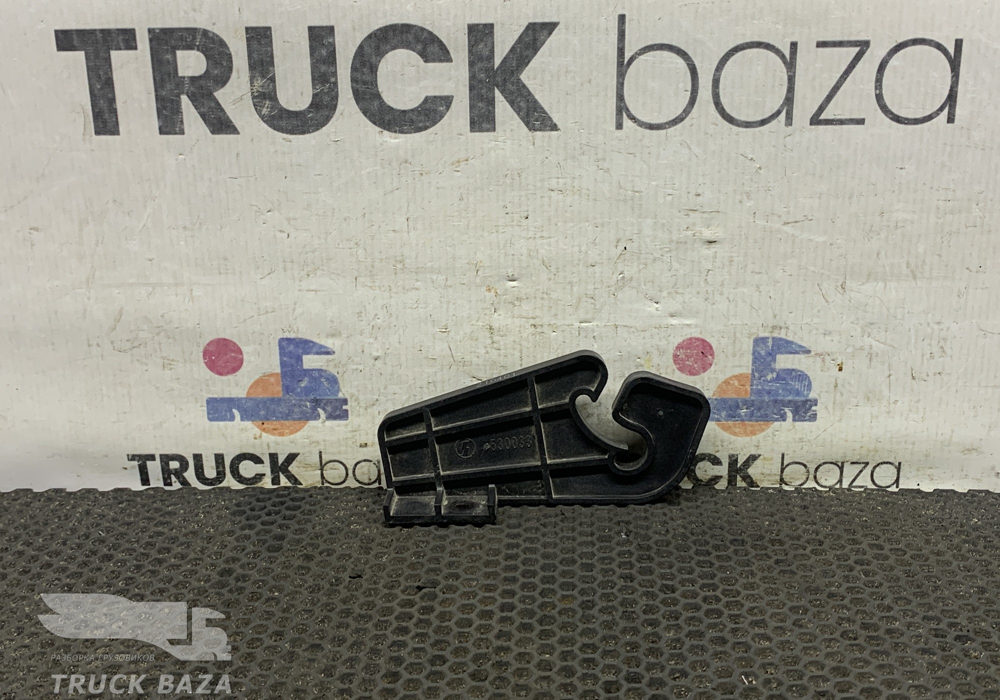 DZ97189584330 Кронштейн блока предохранителей правый для Shacman X3000 (с 2014)