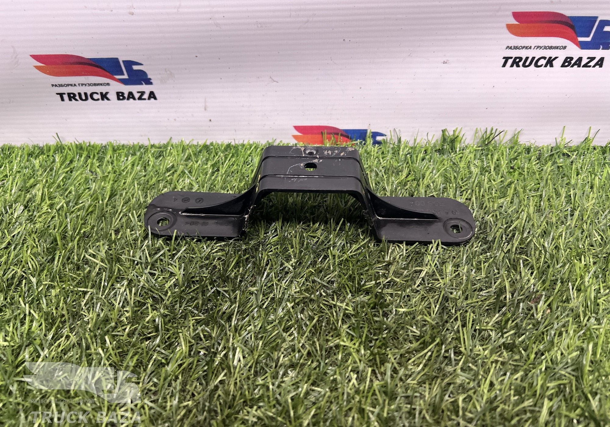 A9608360114 Кронштейн обшивки крыши