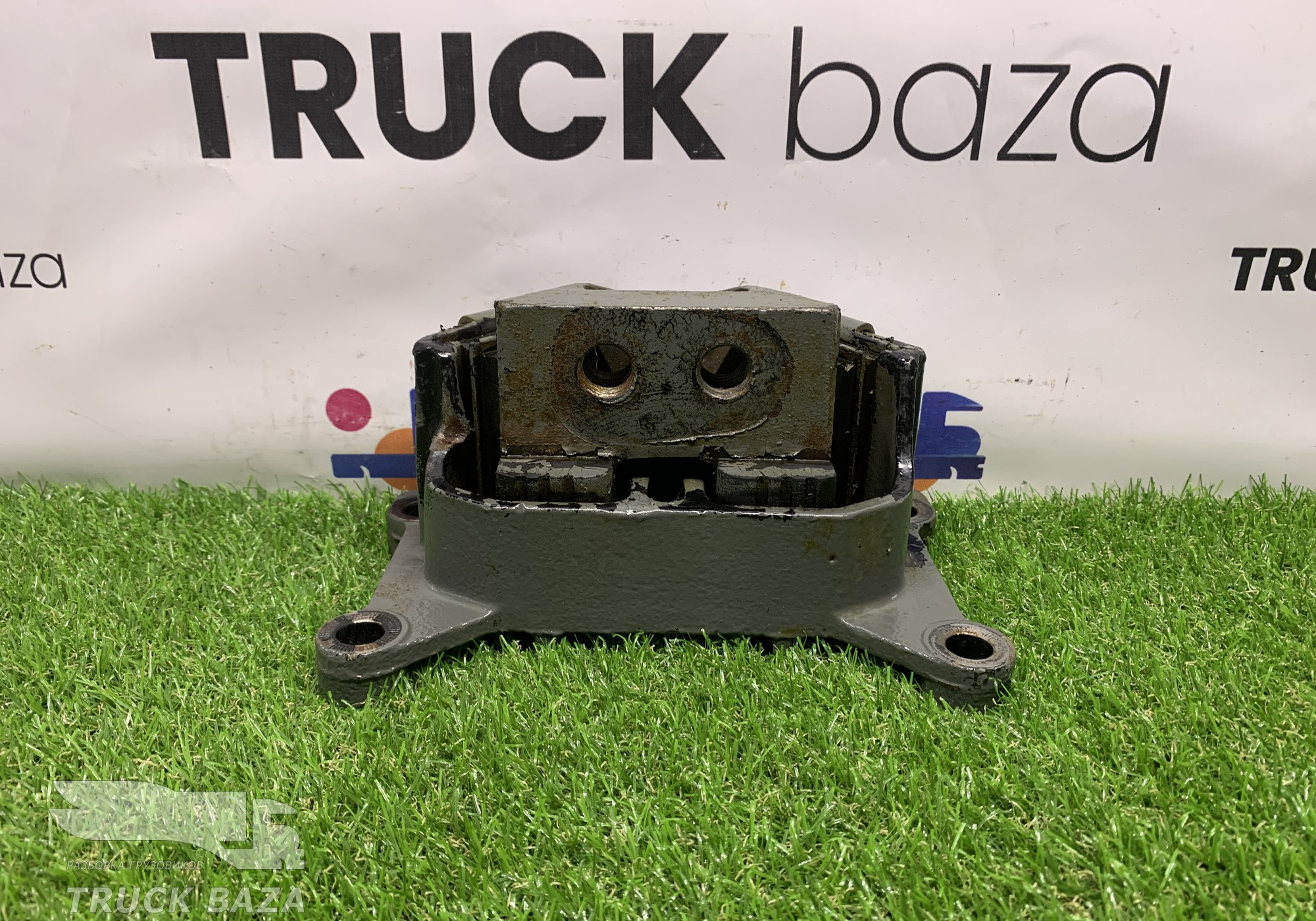 AZ9925590333 Подушка двигателя задняя для Sinotruk Howo T5G