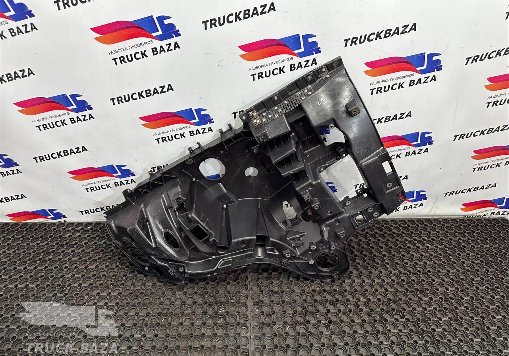 9608852165 Корпус фары левой для Mercedes-Benz Actros New Actros MP4 (с 2011)