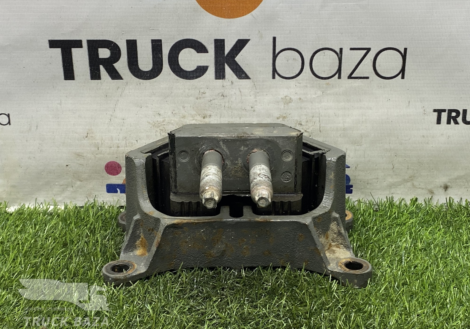 WG9925590380 Подушка двигателя задняя для Sinotruk Sitrak C7H