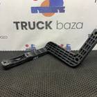 WG1662875233 Кронштейн солнцезащитного козырька левый для Sinotruk Howo T5G