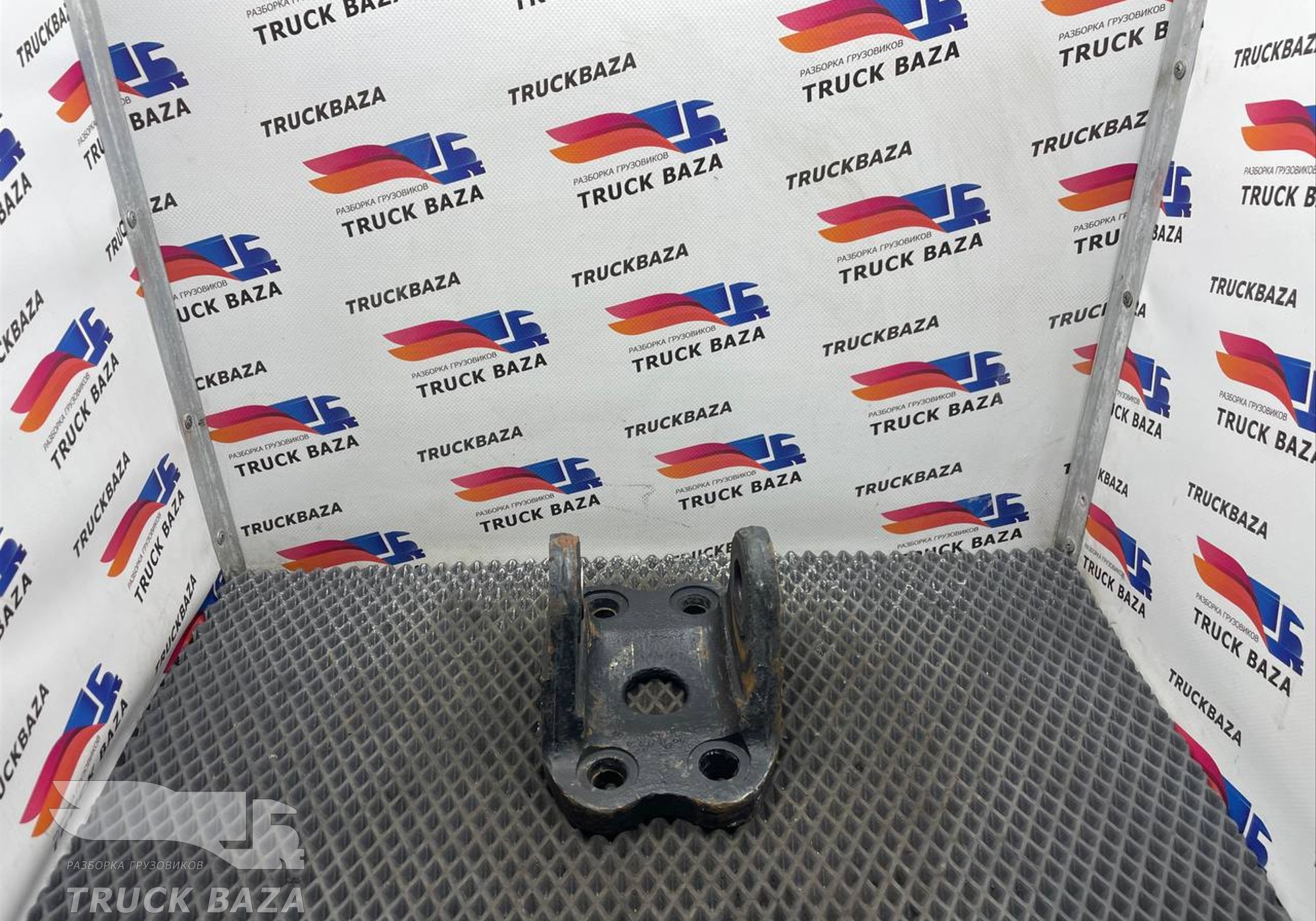 652052902444 Кронштейн рессоры передней для КАМАЗ 54901