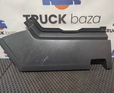 82256771 Накладка на торпедо для Renault T (с 2013)