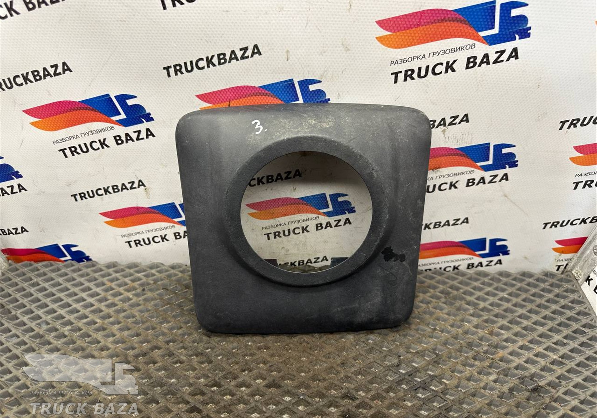 82356819 Накладка зеркала для Volvo FH 4 (с 2012)
