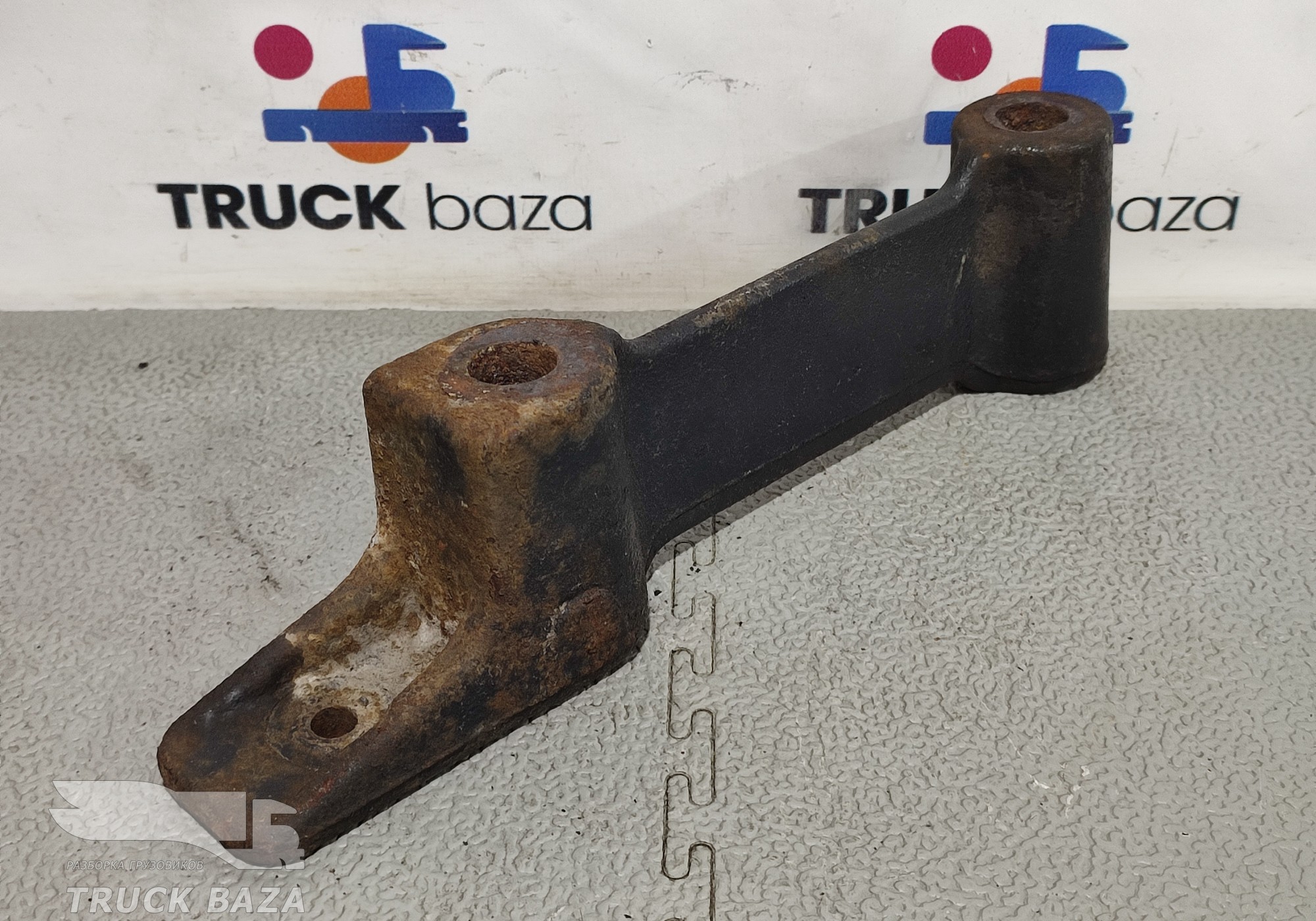 81418200198 Проставка ящика АКБ для Man TGX TG3 (с 2020)