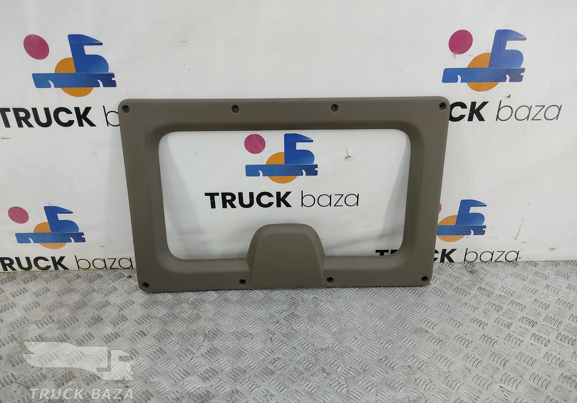 1314573 Накладка люка для Daf XF105 (с 2005)