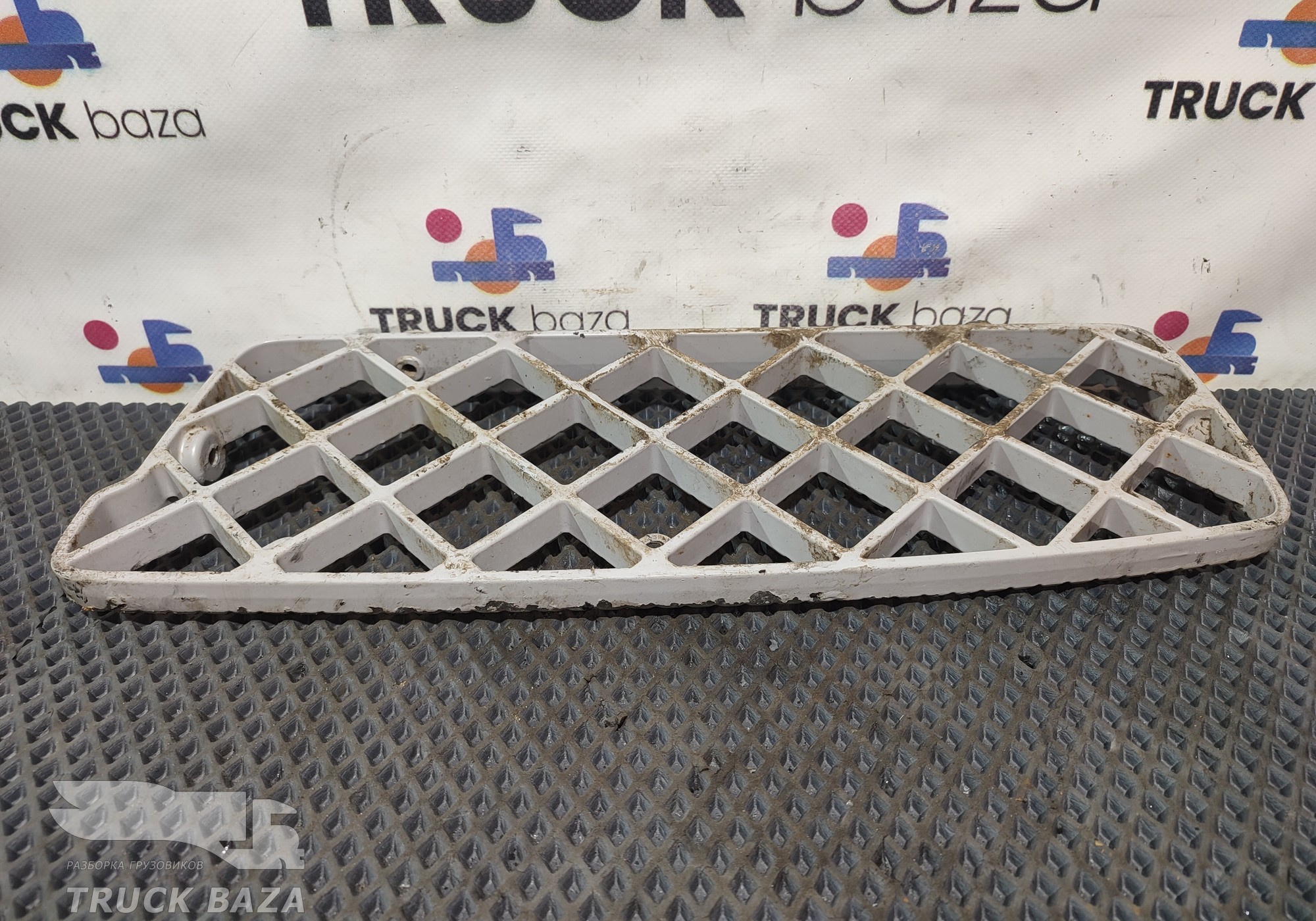 1805447 Площадка подножки