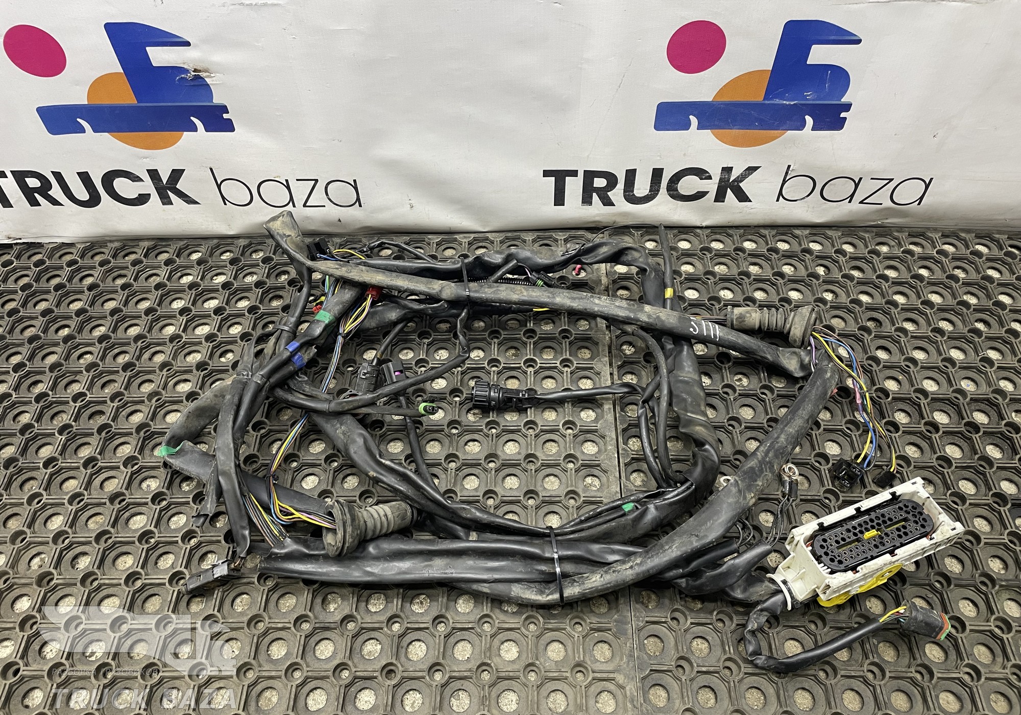 3051099 Проводка фар для Scania 6-series P (с 2016)