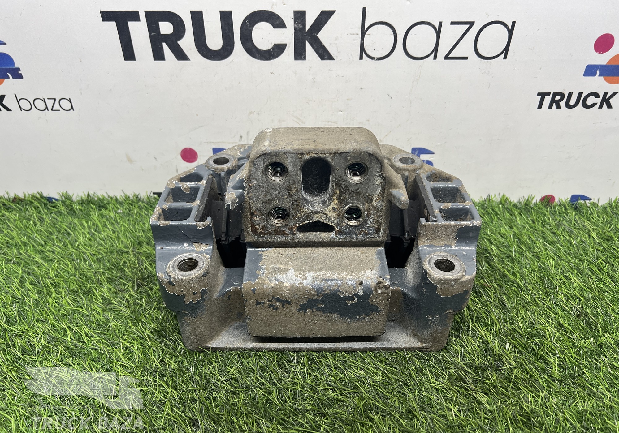 1921972 Подушка КПП