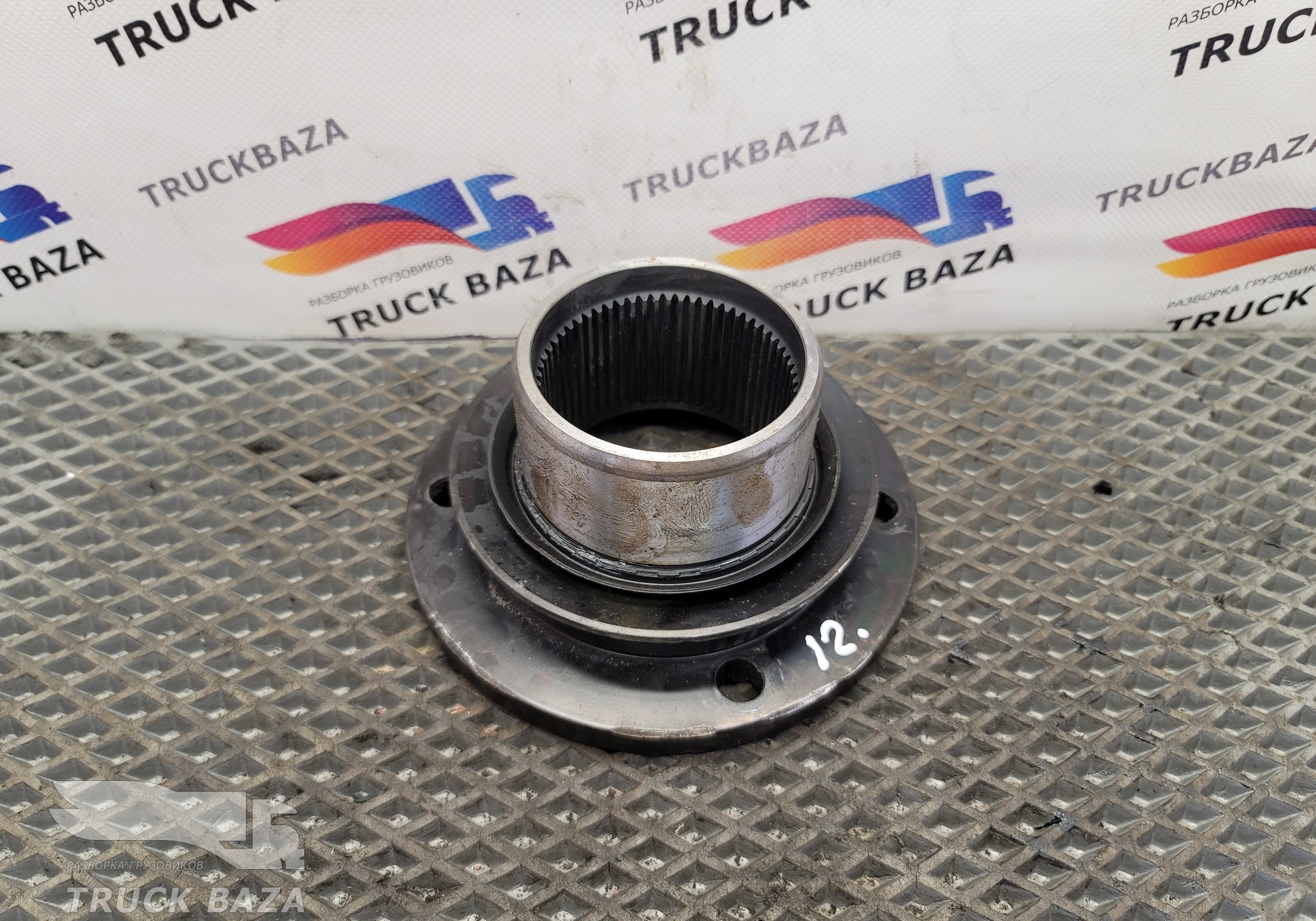 22238210 Фланец КПП ZF для Volvo FMX