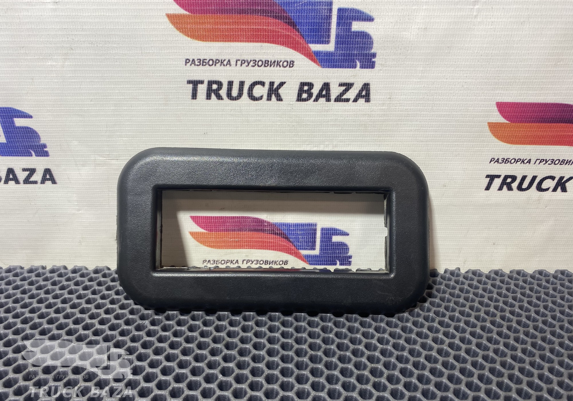 504008815 Накладка ручки двери для Iveco
