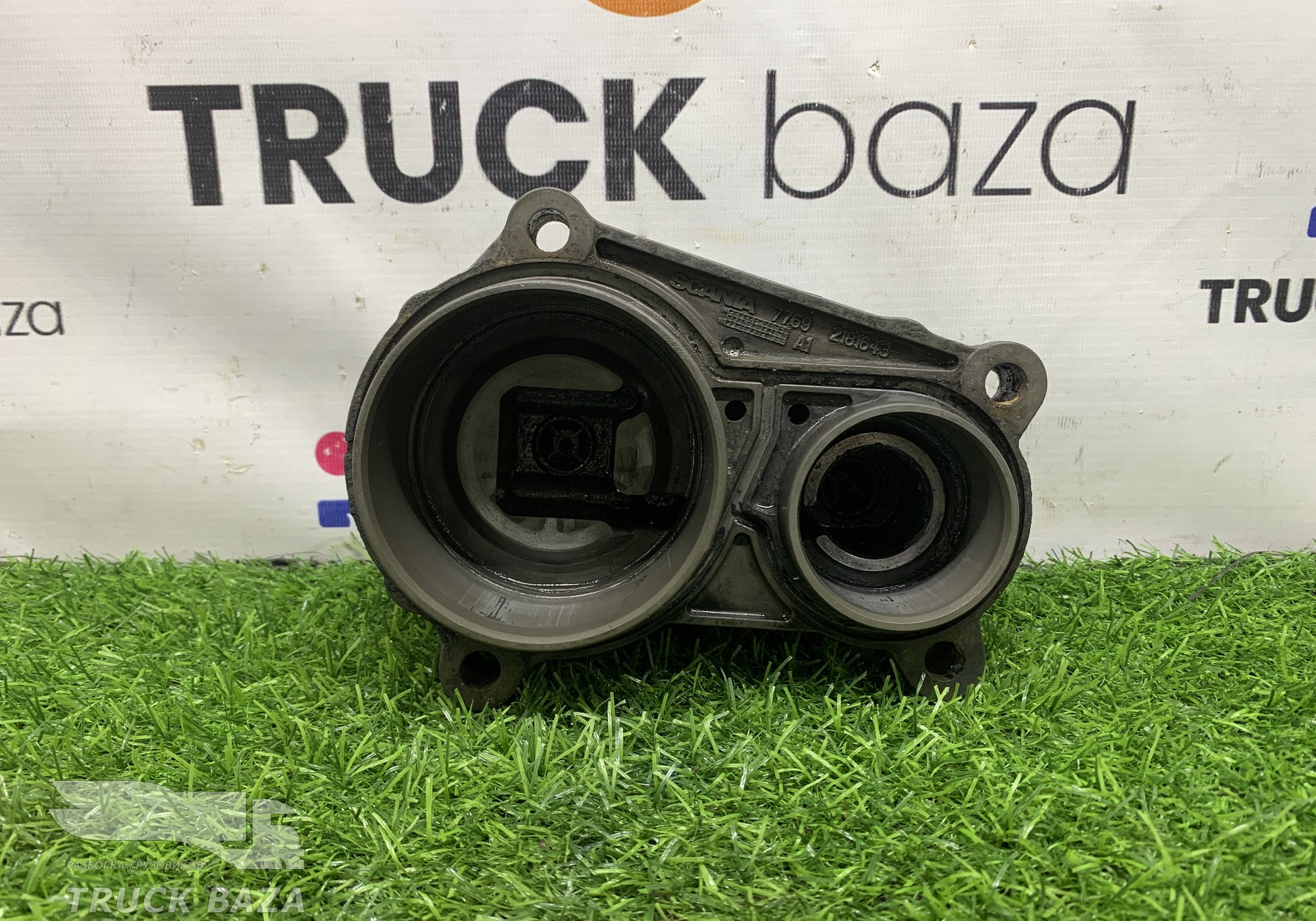 2181643 Цилиндр управления КПП