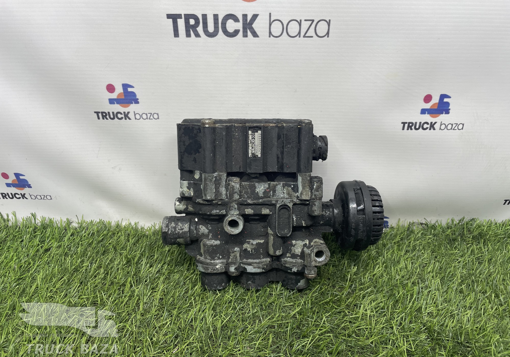 4729000550 Кран уровня пола главный