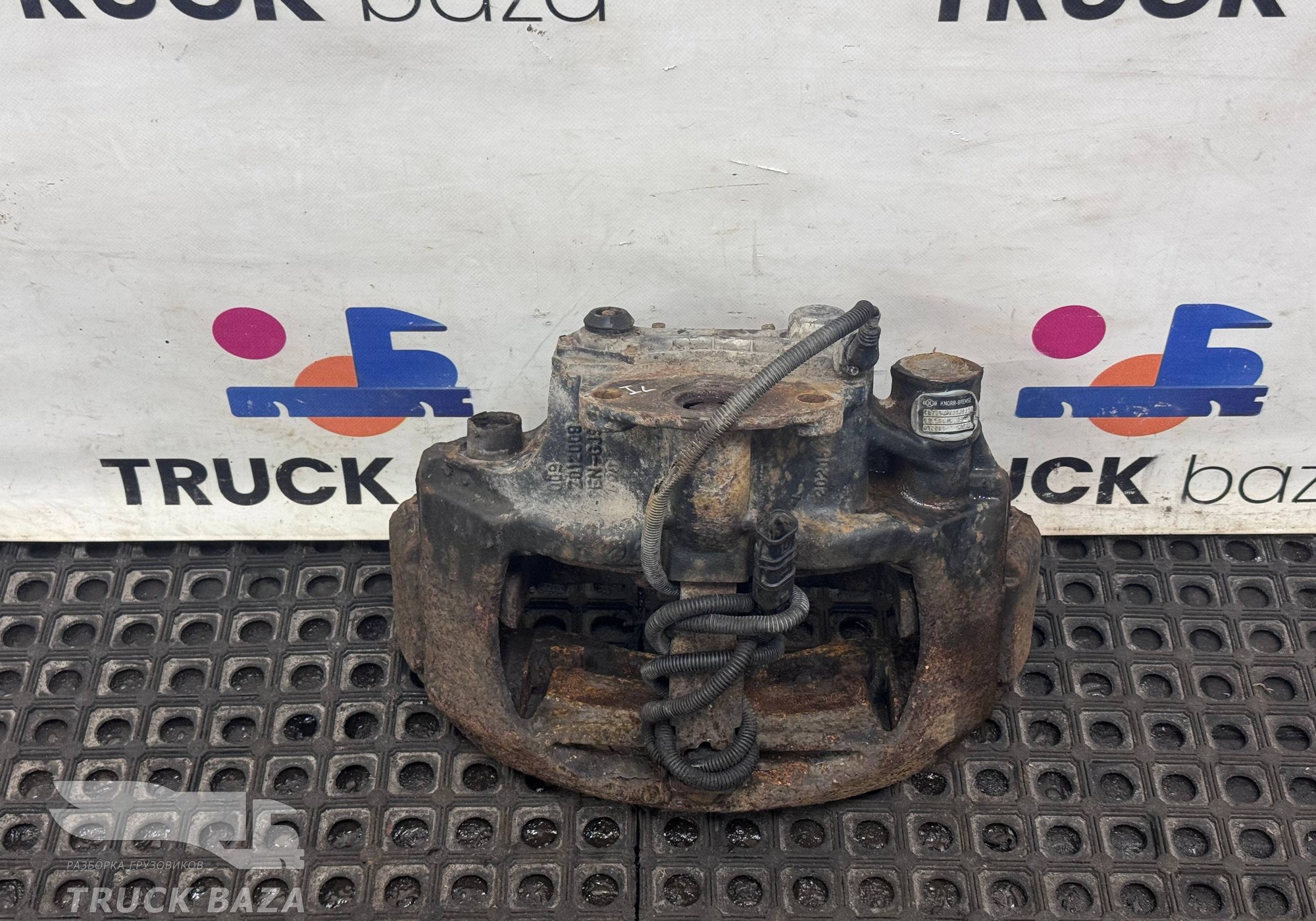 81508046576 Суппорт передний правый / задний левый для Man TGX II (с 2012)