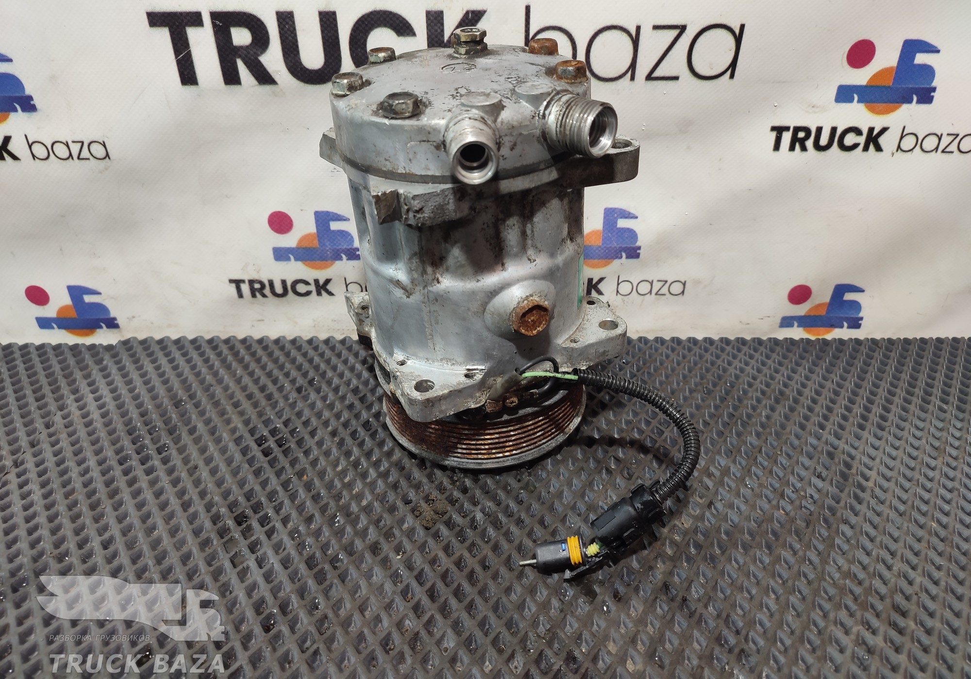 51779707028 Компрессор кондиционера для Man TGX II (с 2012)