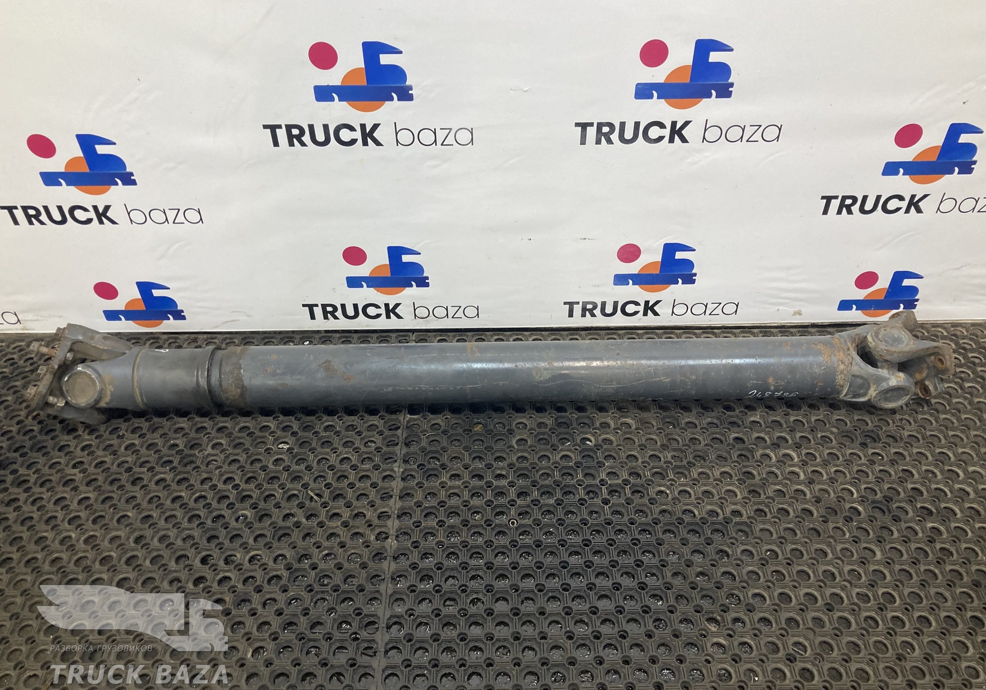 1659542 Вал карданный 1700x1530x1340