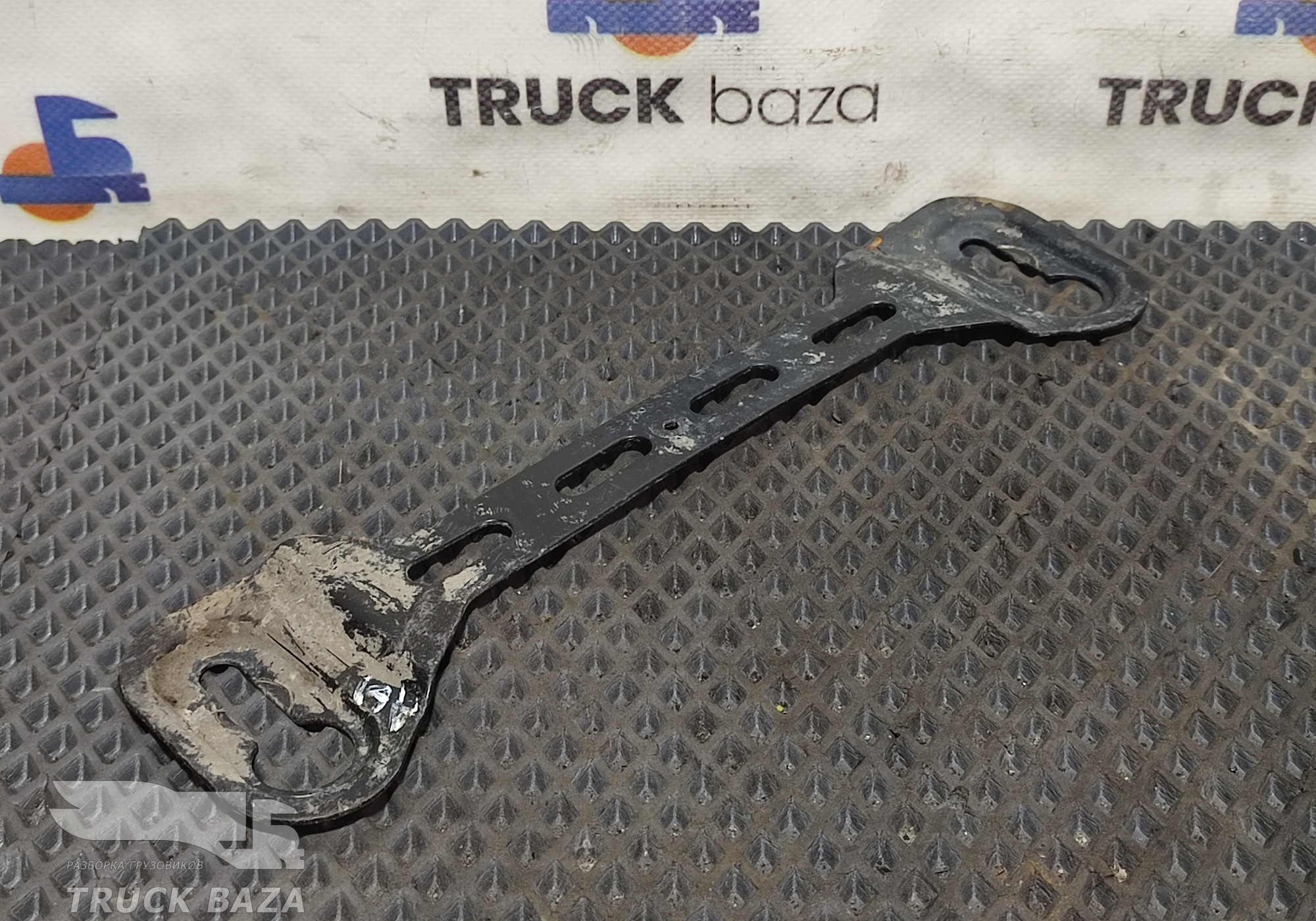 A9608816114 Кронштейн крепления крыла для Mercedes-Benz Actros New Actros MP4 (с 2011)