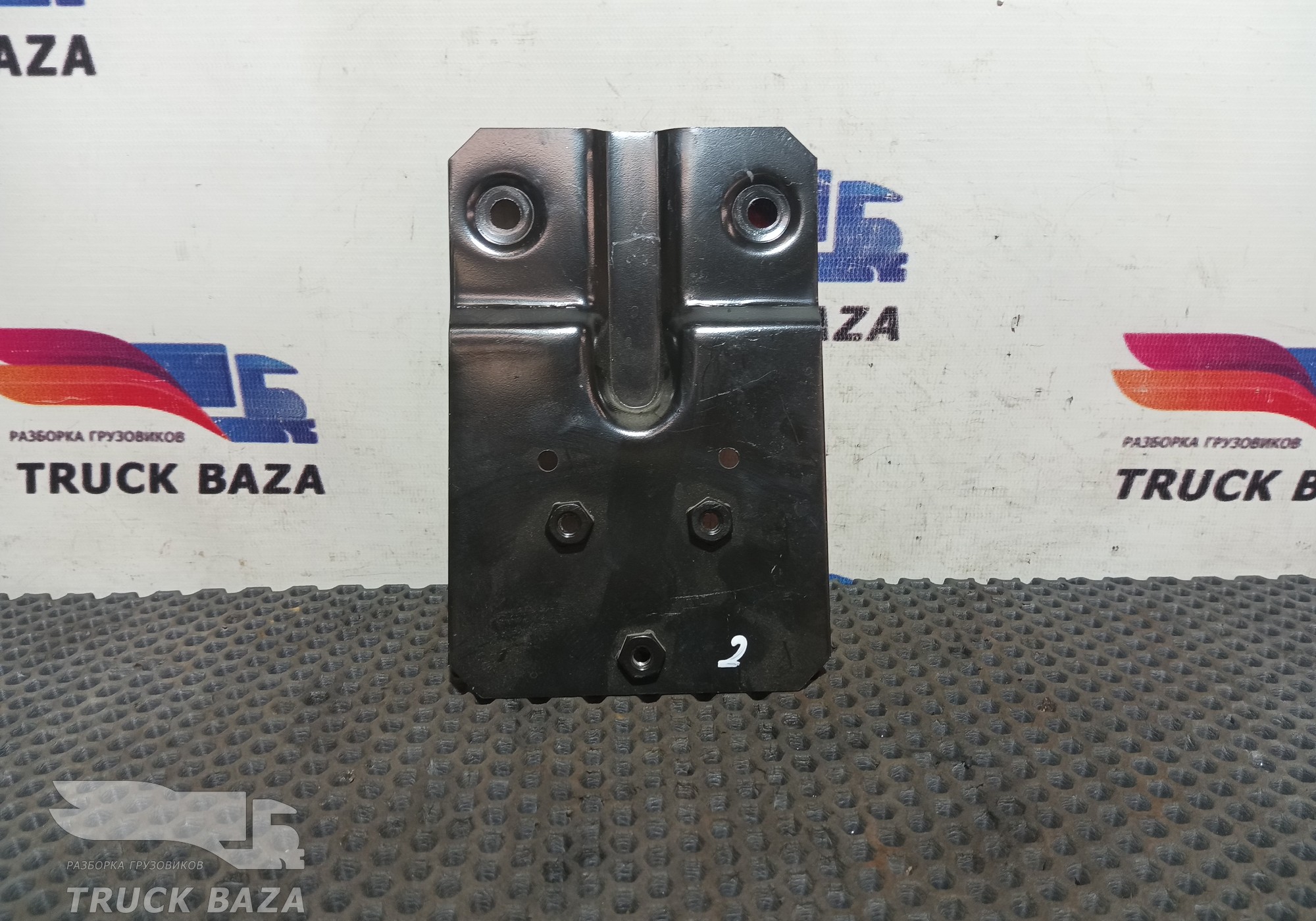 504164840 Кронштейн спальника для Iveco Stralis I (с 2002)