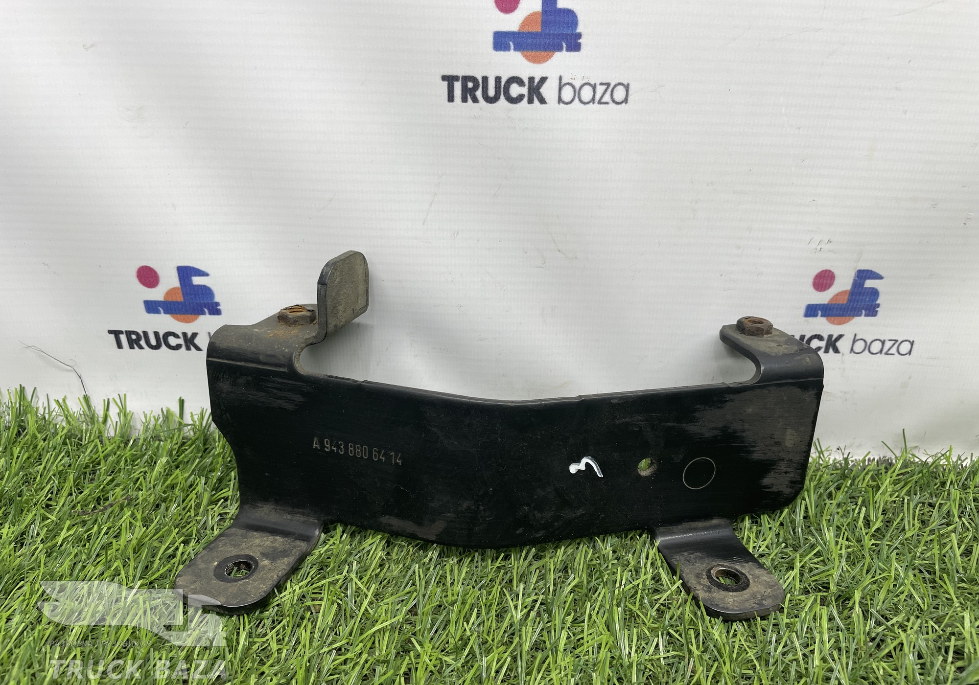 A9438806414 Кронштейн фары левой для Mercedes-Benz Actros MP3 (с 2008)