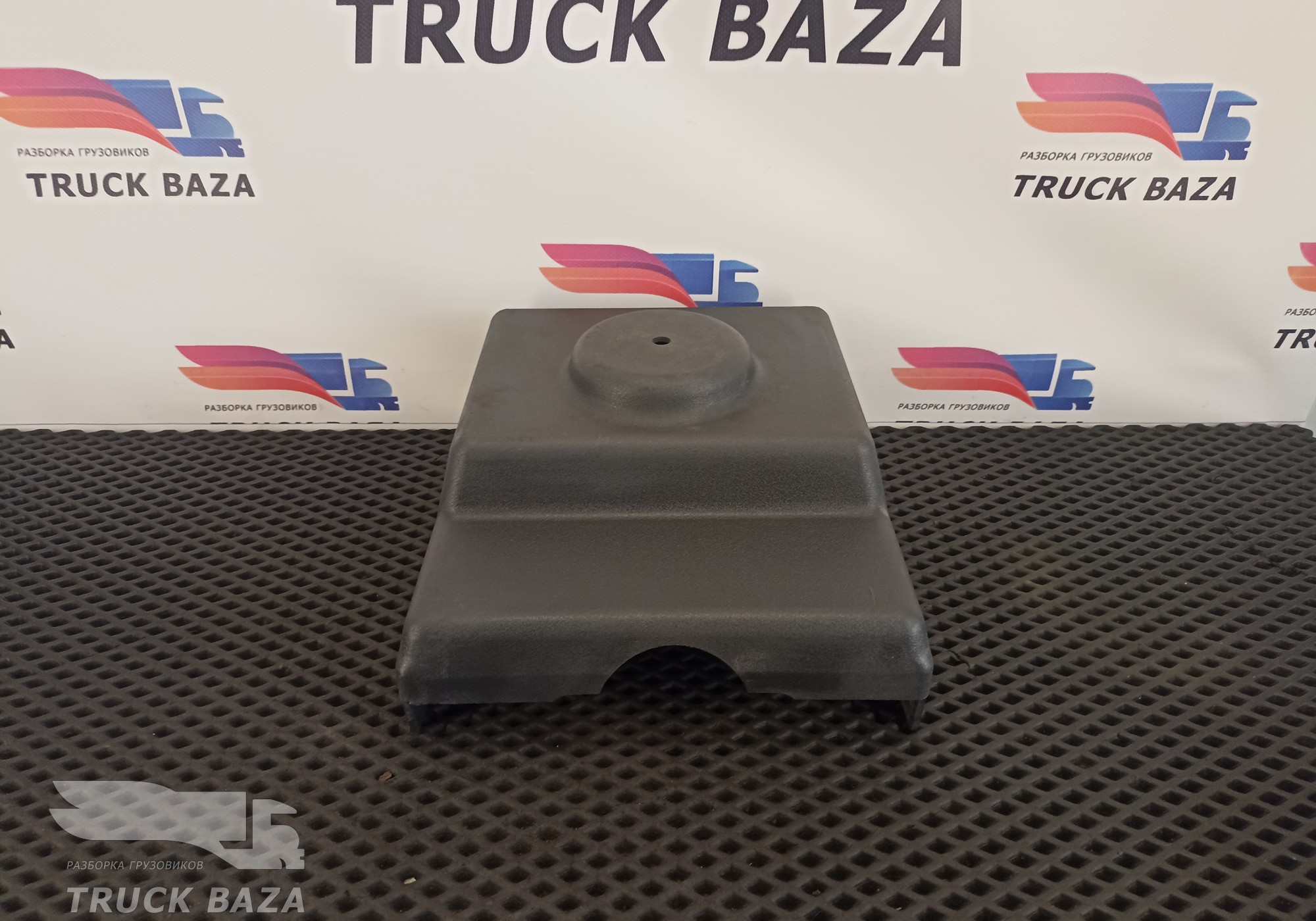 41296194 Крышка защиты насоса Adblue для Iveco Stralis I (с 2002)