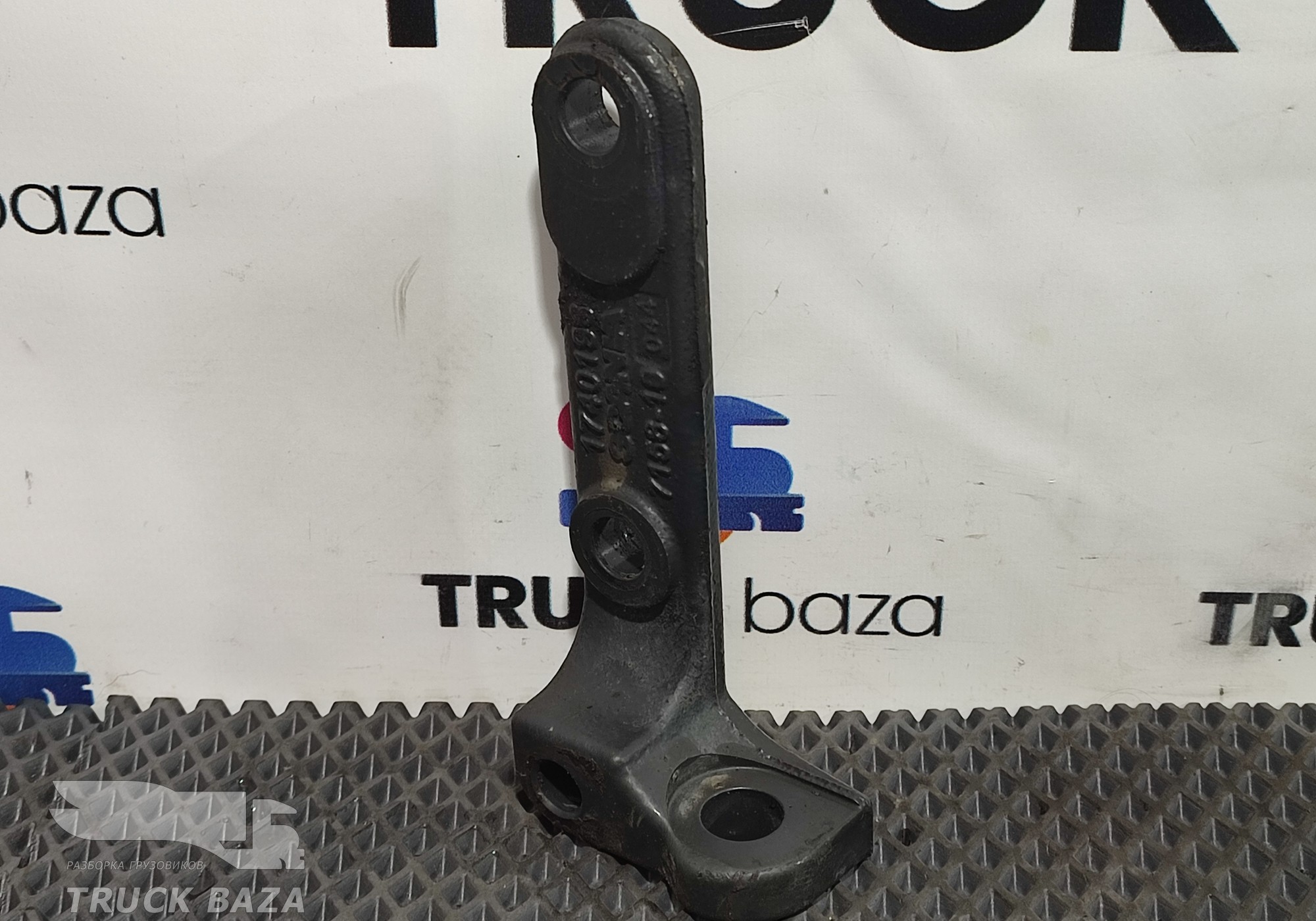 1740196 Кронштейн выхлопной системы