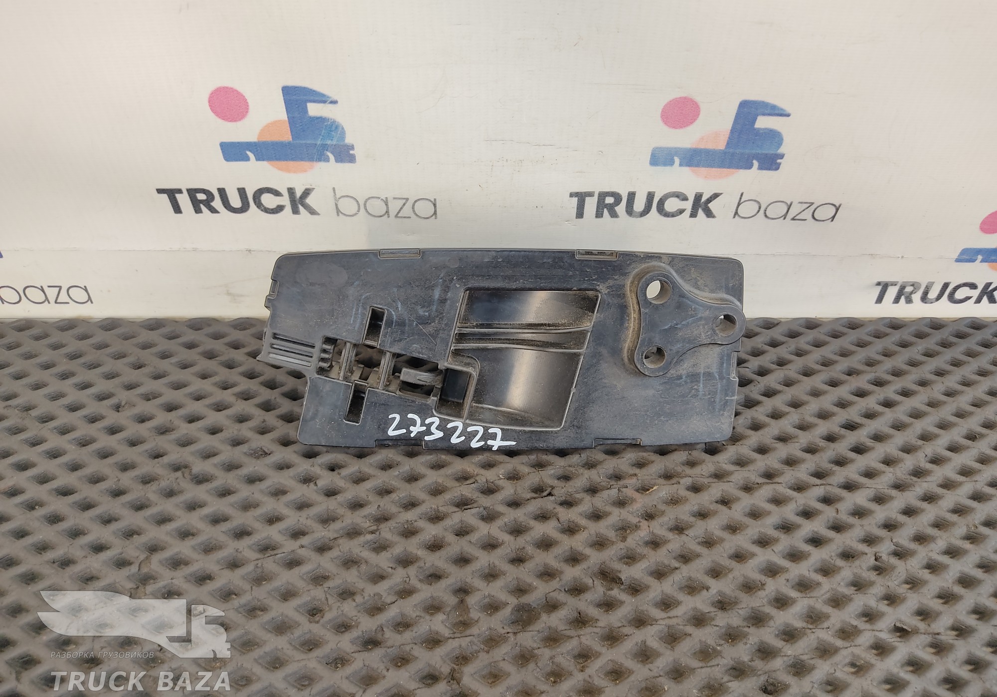 81621580074 Кронштейн спального места для Man TGS II (с 2012)