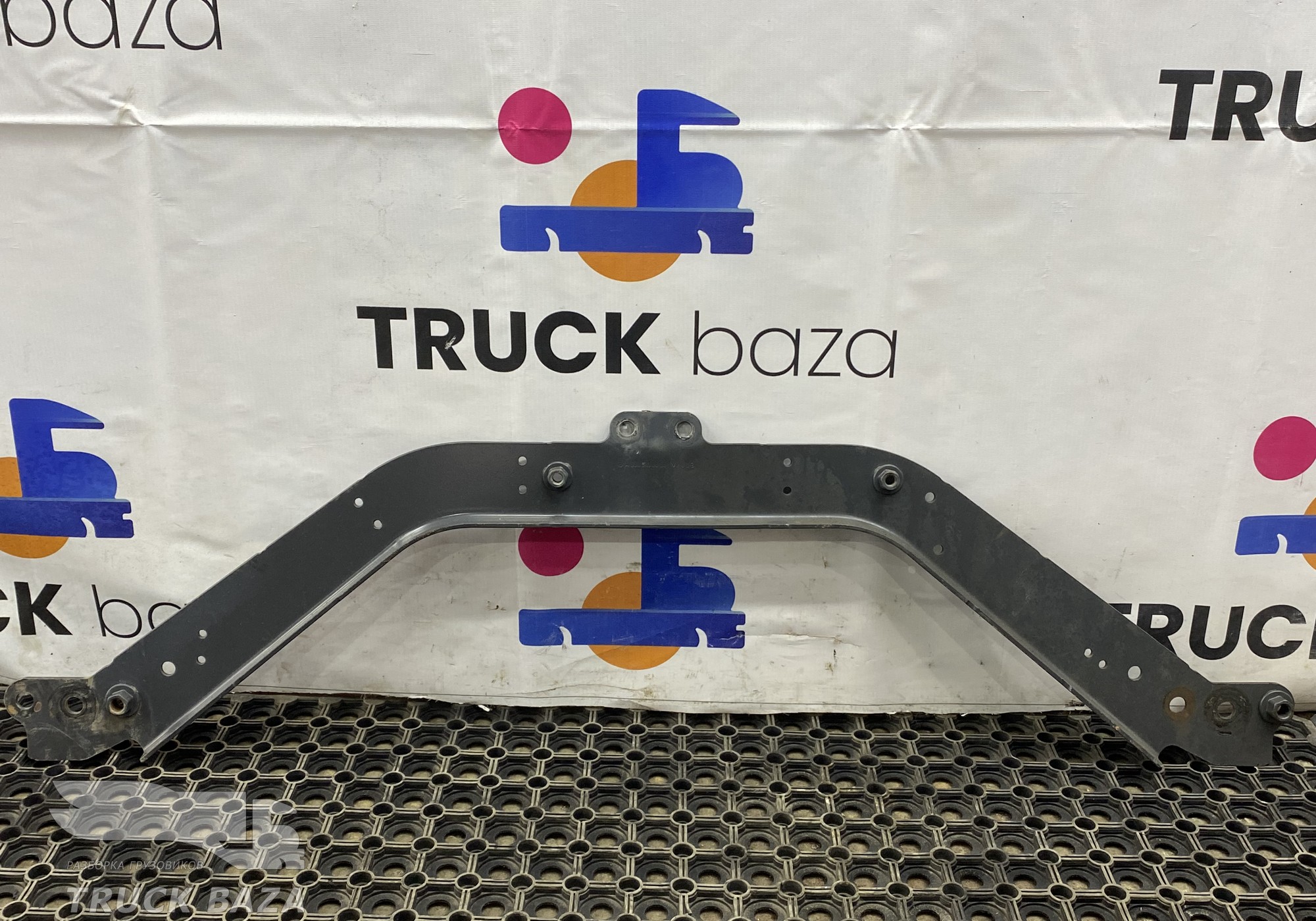 A9303100858 Кронштейн кабины задний