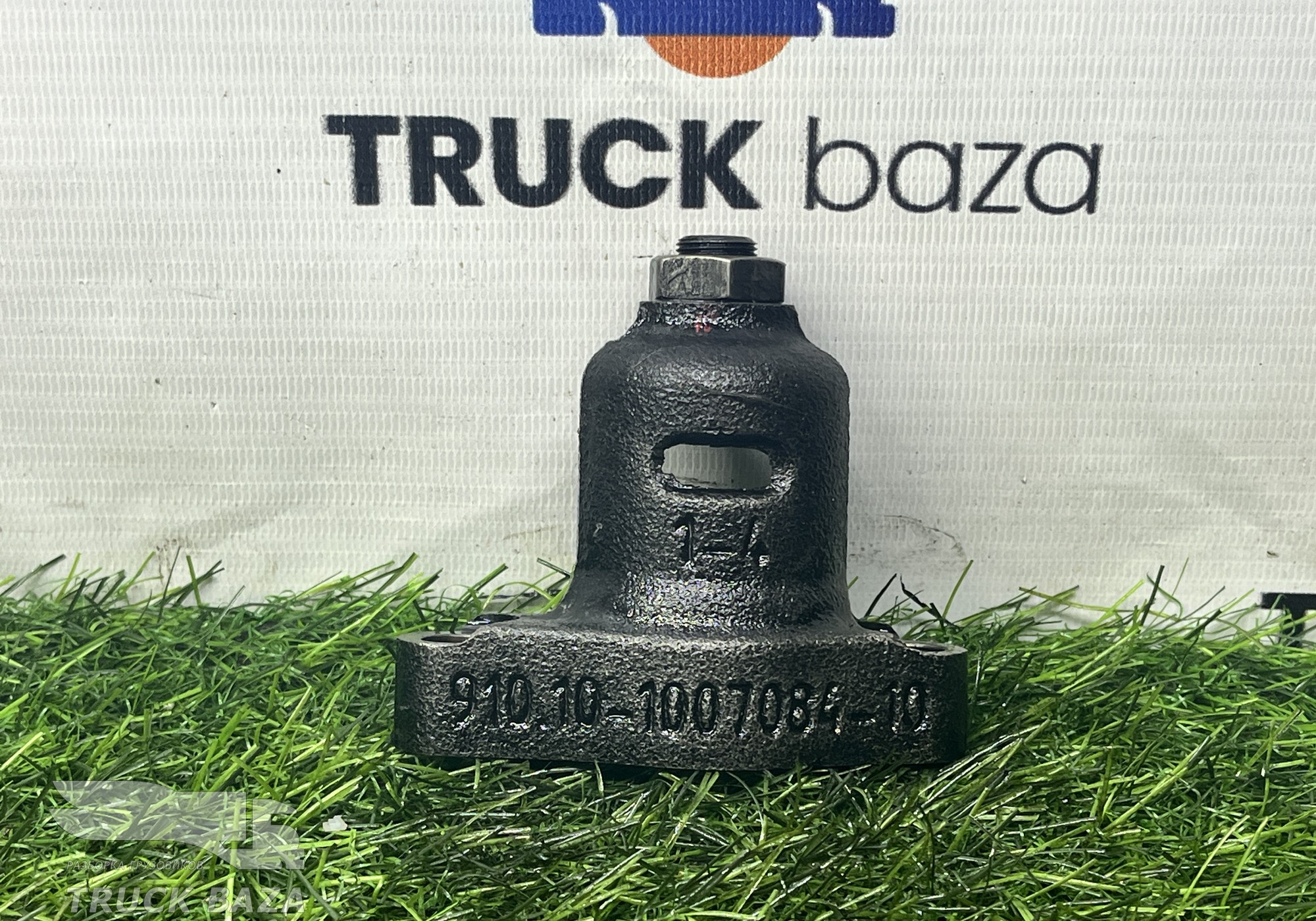 91010100708410 Опора коромысел для КАМАЗ 54901