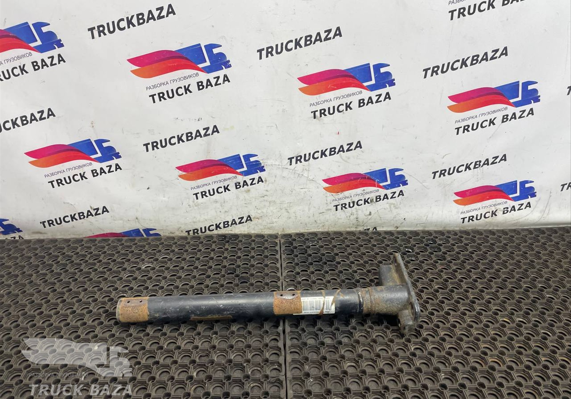 DC4616A311CE Кронштейн крыла для Ford F-MAX (с 2018)