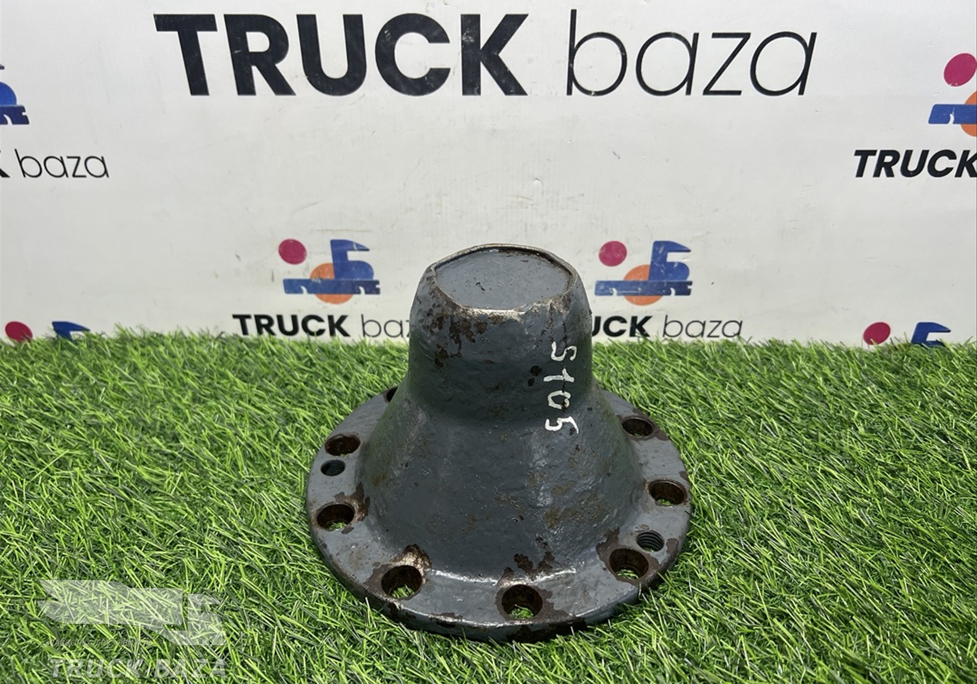 2376432 Крышка ступицы задней