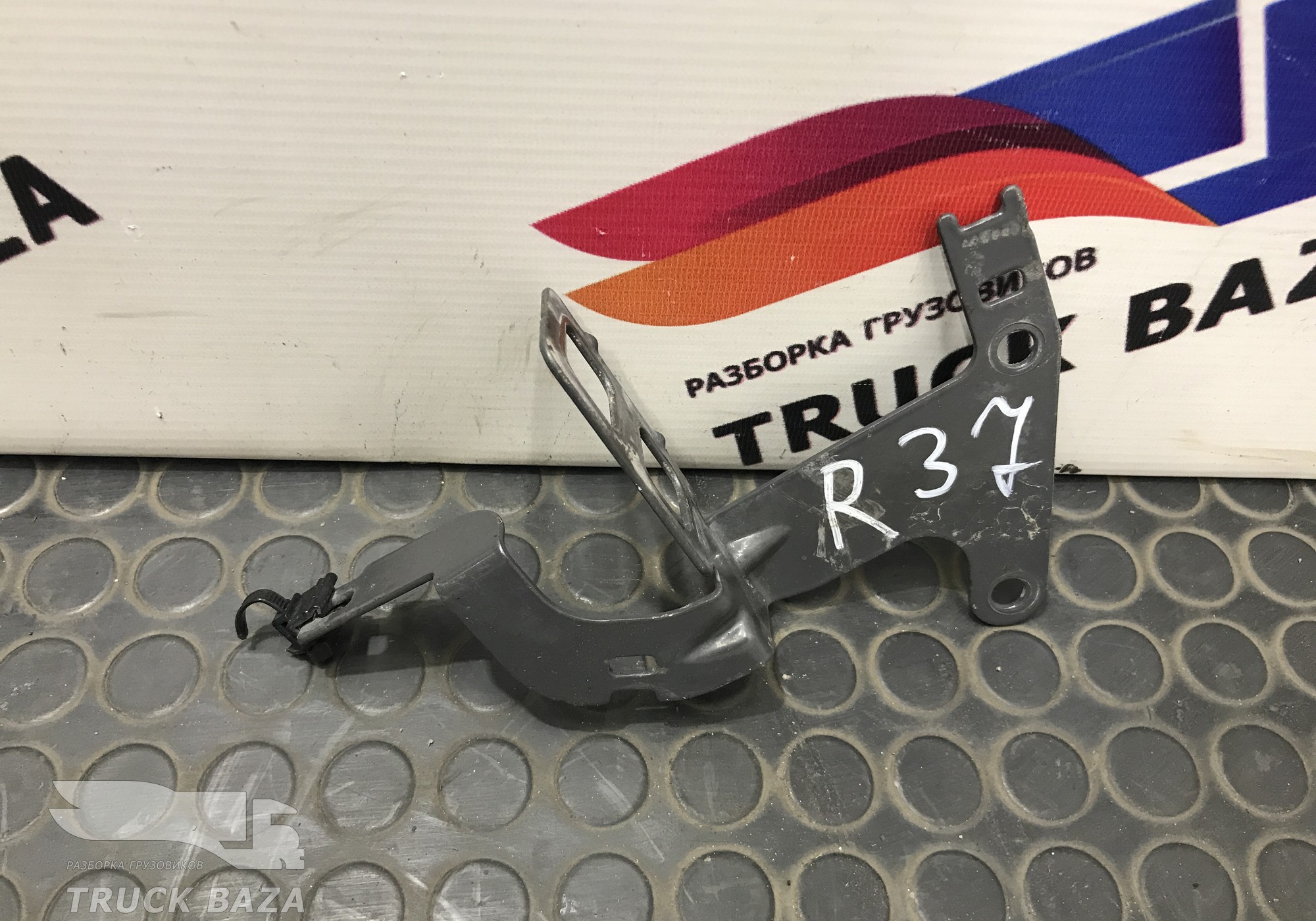 21367172 Кронштейн проводки для Volvo FM III (с 2013)