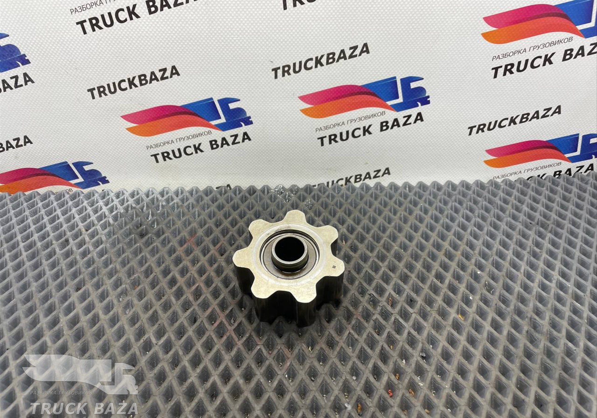 51051055002 Ось шестерня масляного насоса для Man TGX II (с 2012)