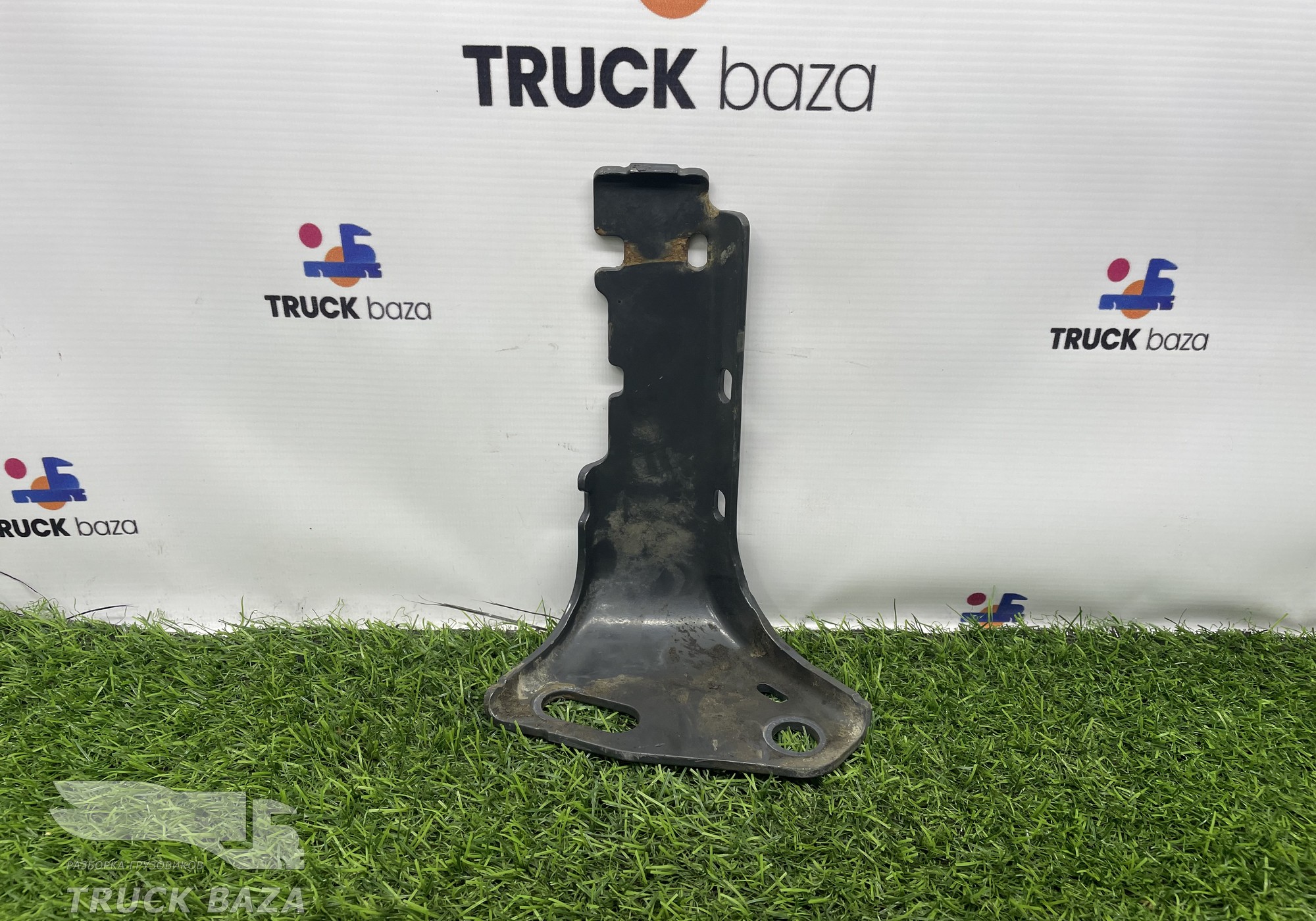 2378954 Кронштейн тормозных трубок