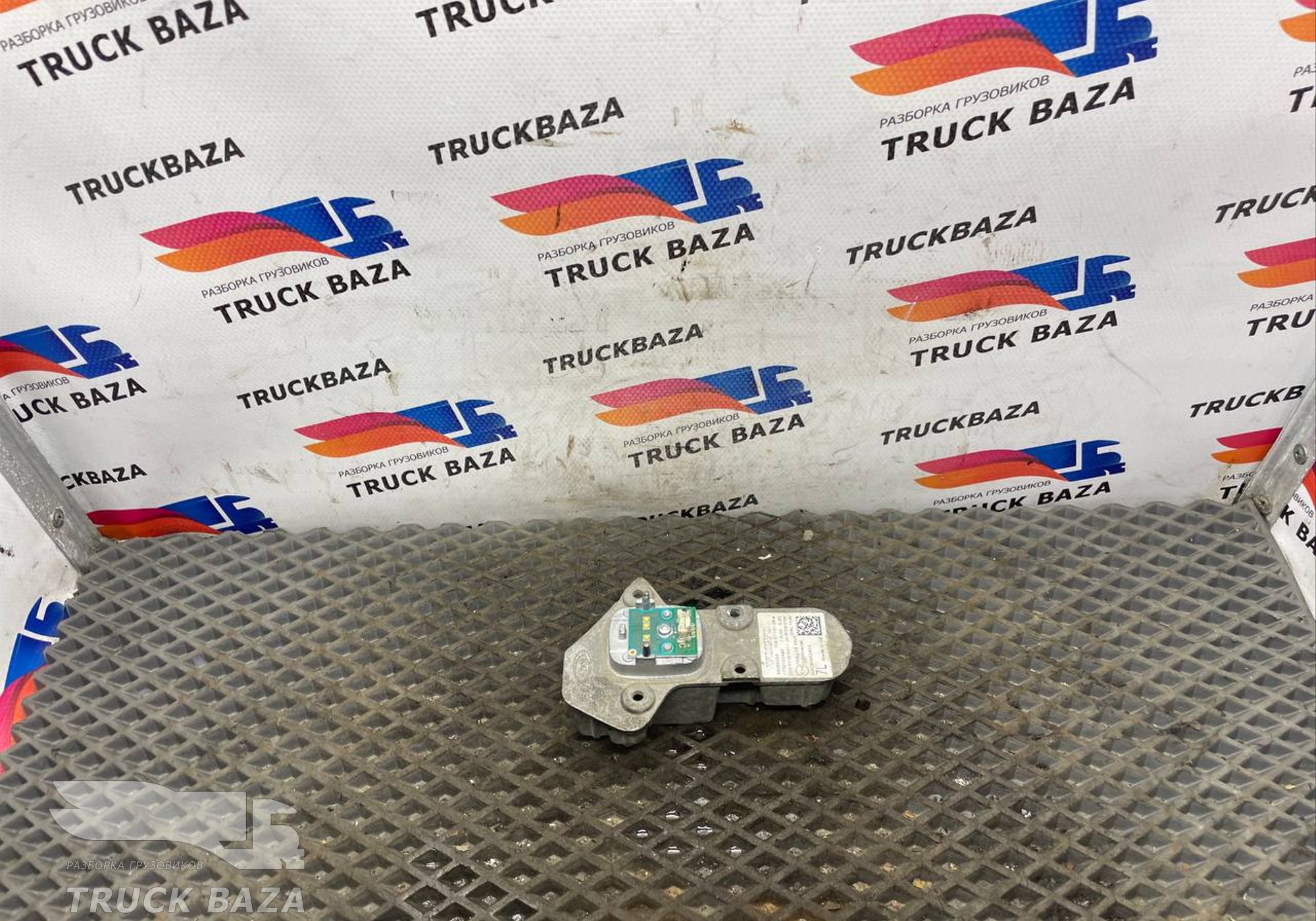 82325055 Светодиодный модуль для Volvo FH 4 (с 2012)