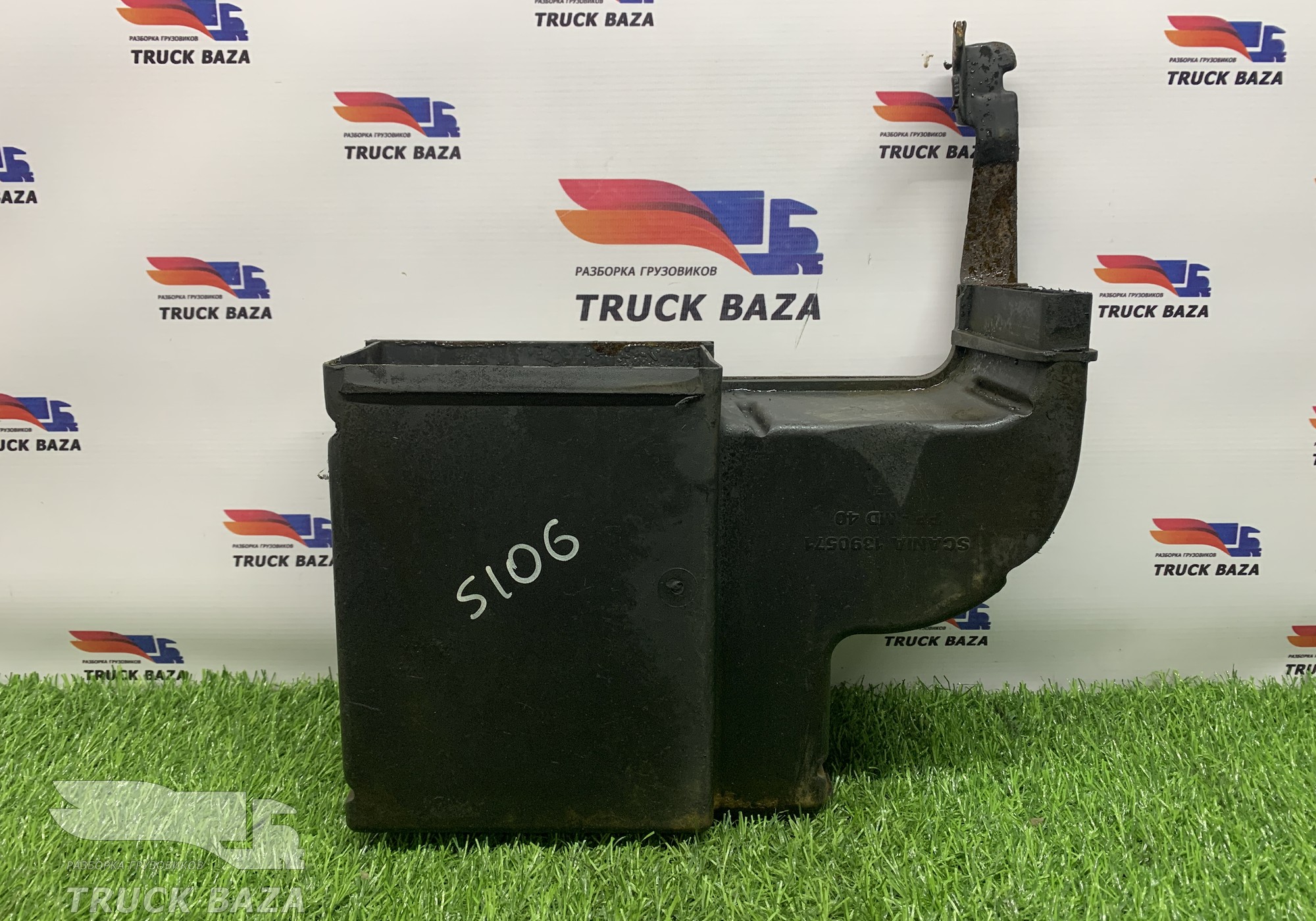 1390571 Корпус выключателя массы