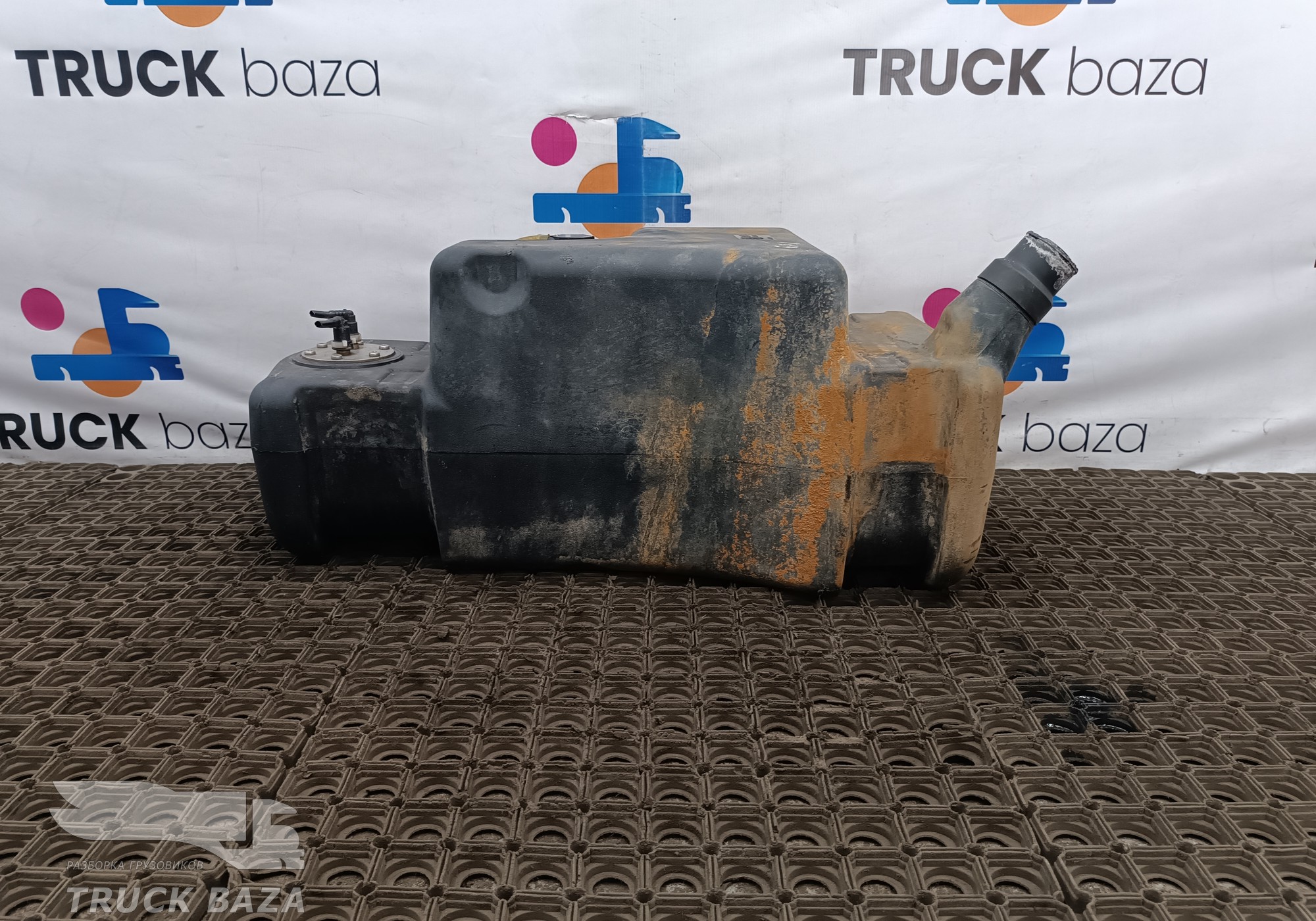 1692865 Бак AdBlue V=50L для Daf