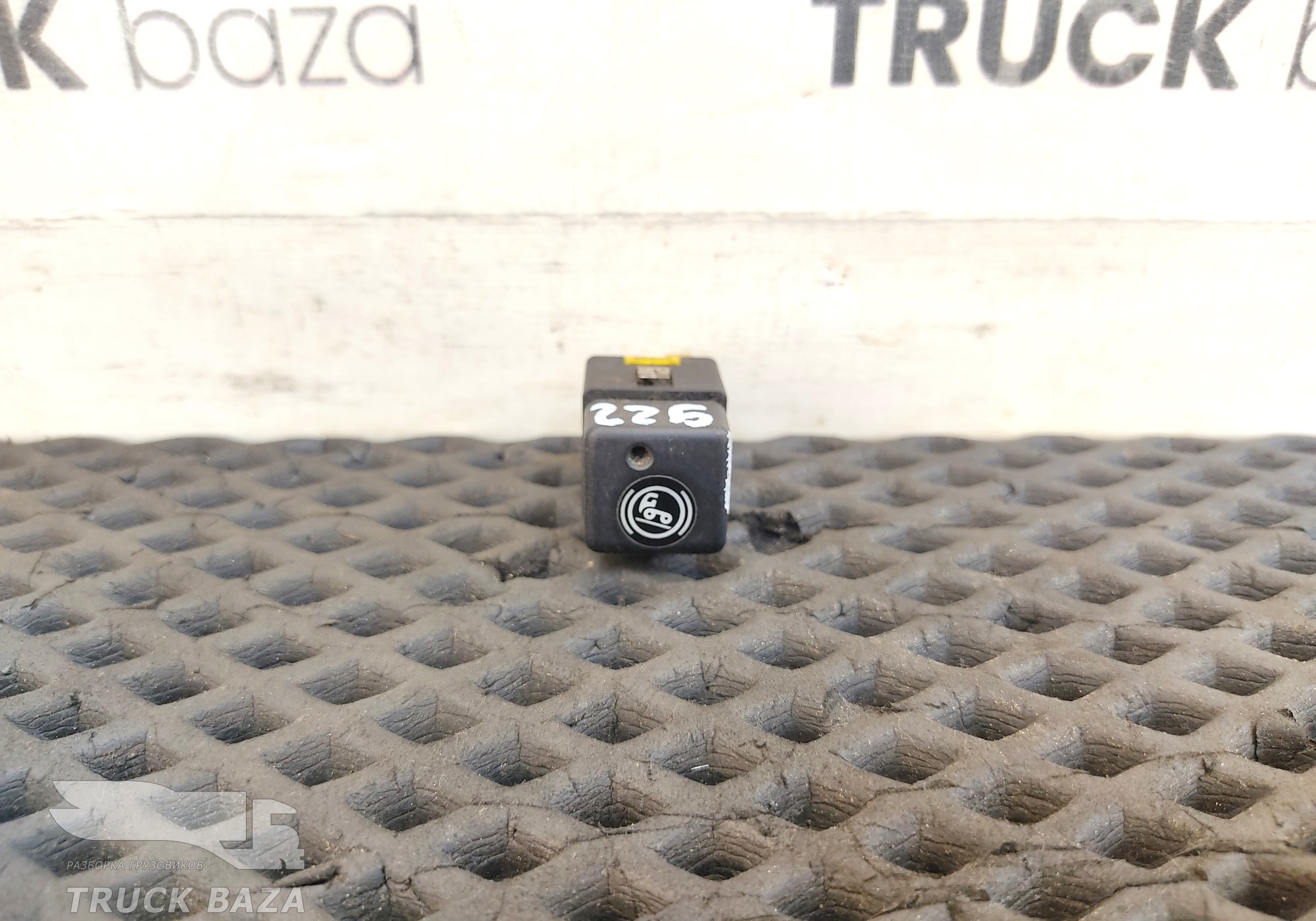 1697144 Кнопка усиленного движения для Daf XF105 (с 2005)