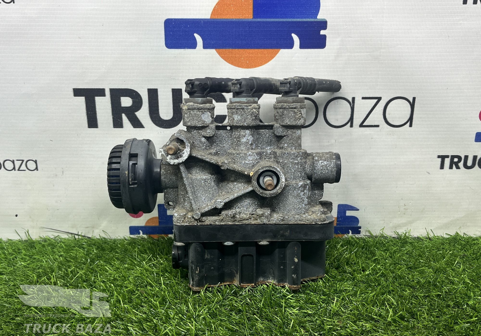 1343255 Кран уровня пола главный