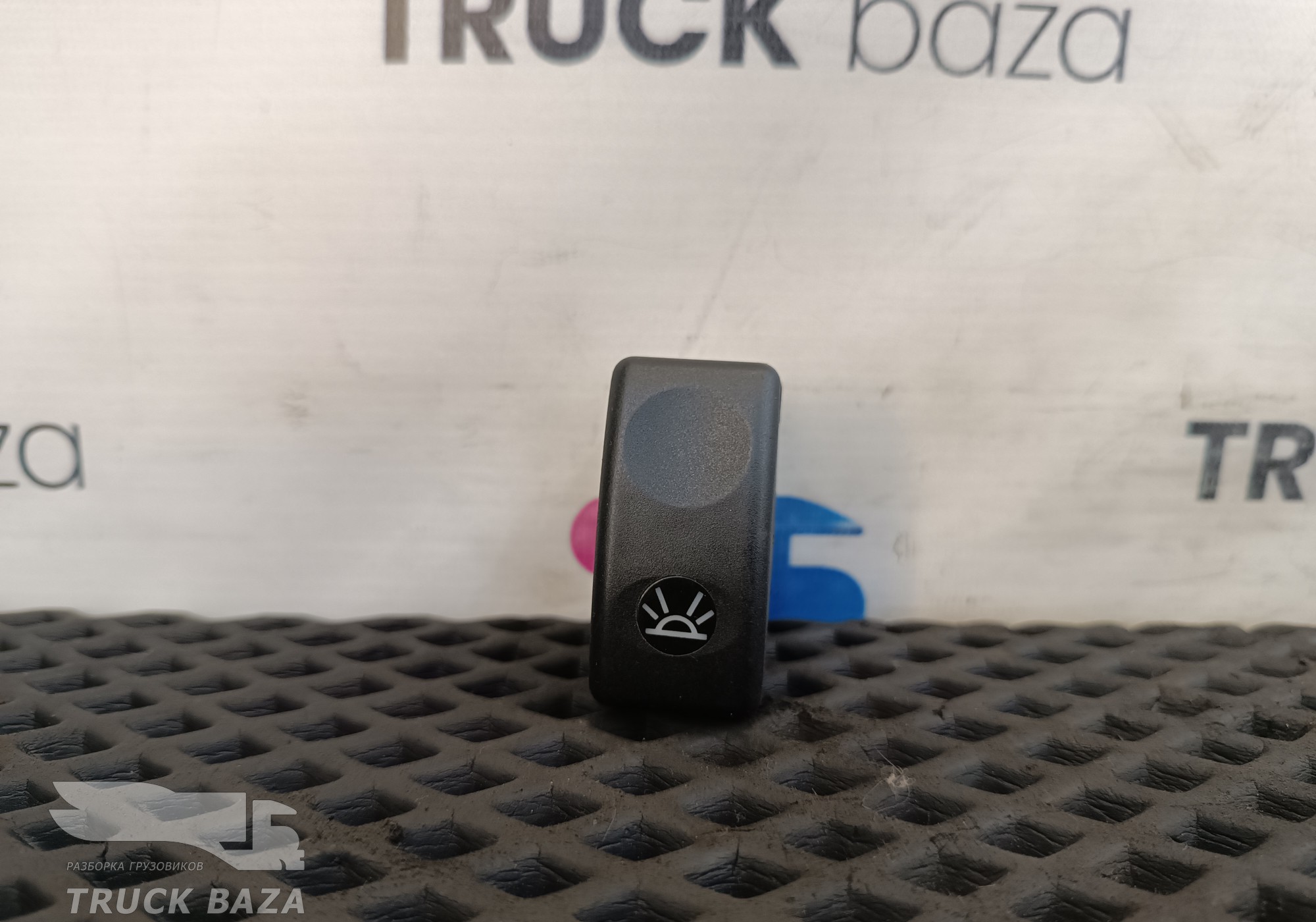 1435592 Кнопка освещения для Daf CF
